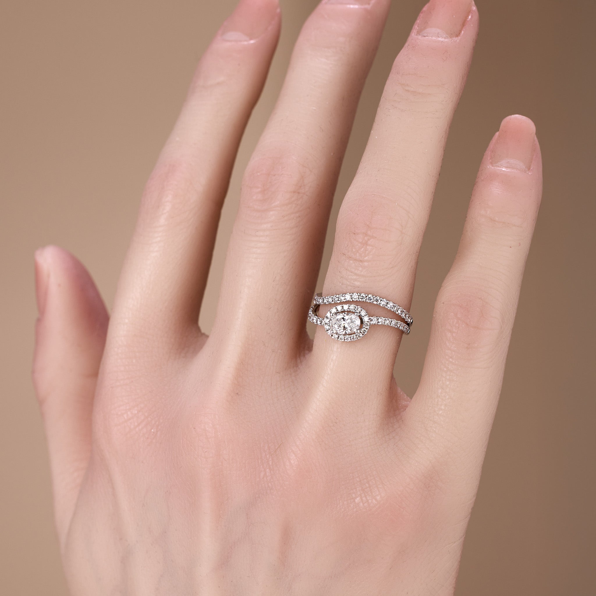 0.99ct.tw. Oval - Cut Diamond Engagement Ring in 18K White Gold - JewelryAndStore