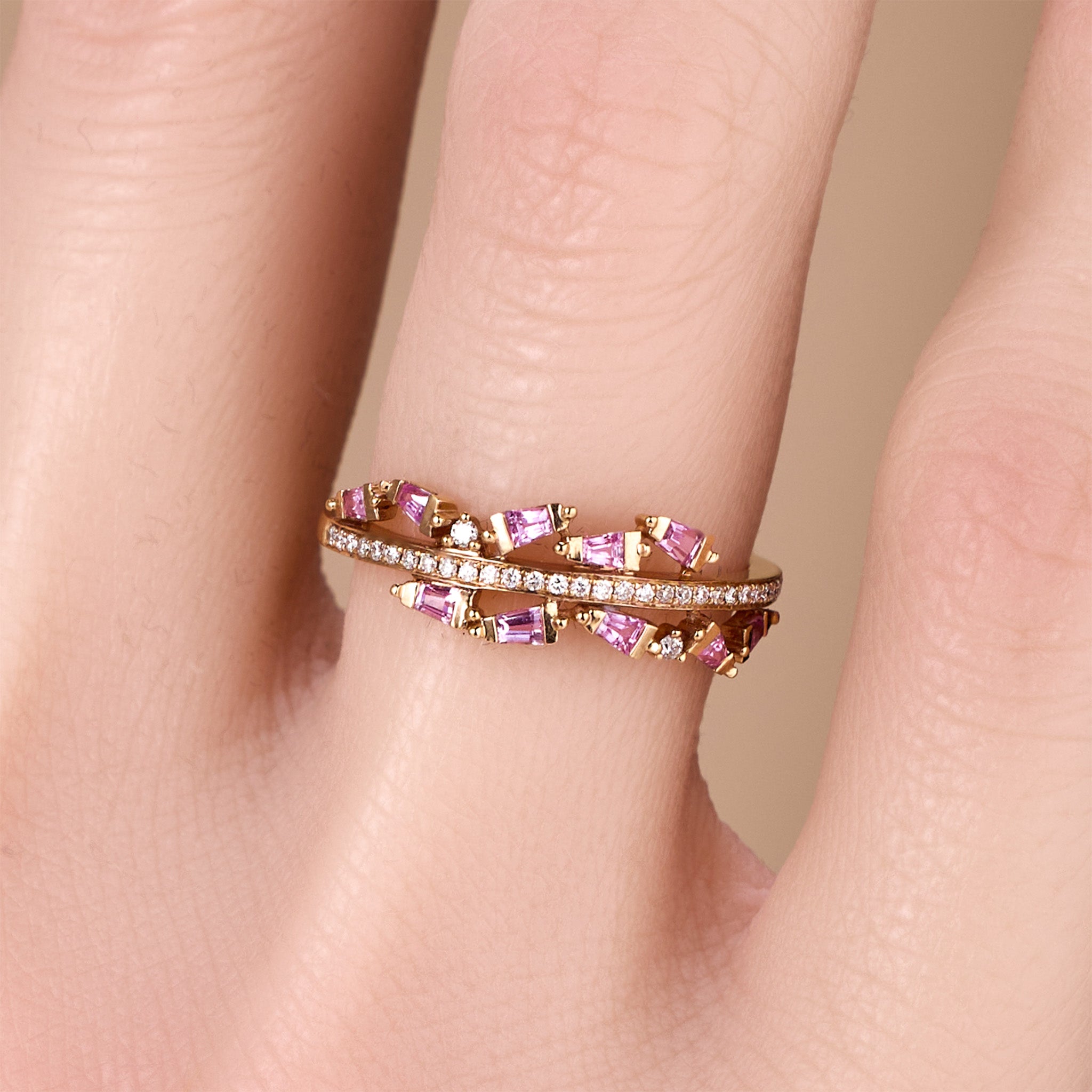 18K Gold Natural Diamond & Pink Sapphire Band Ring - JewelryAndStore