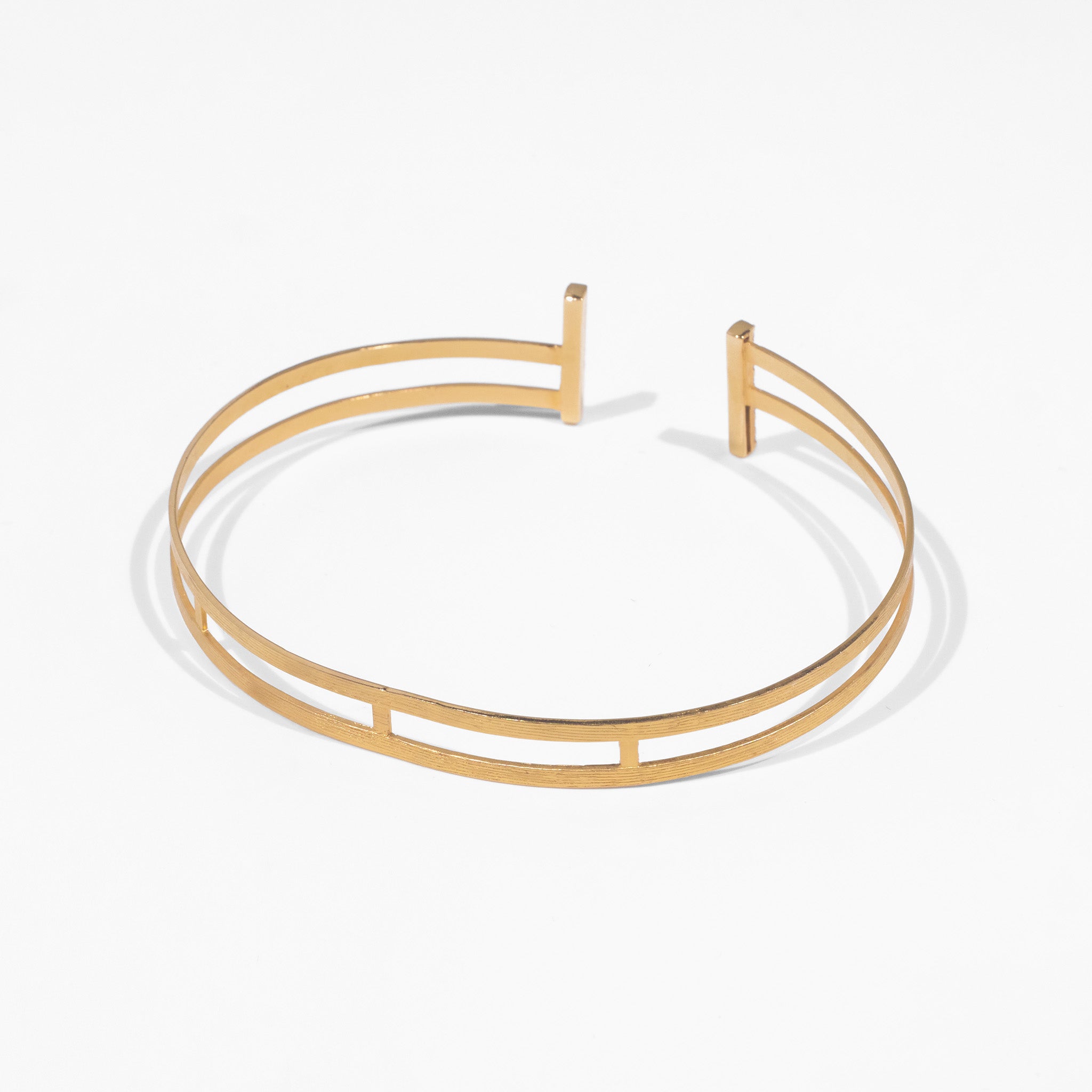 18K Gold Diamond Cuff Bangle with hand - hammered texture - Jewelry And Store