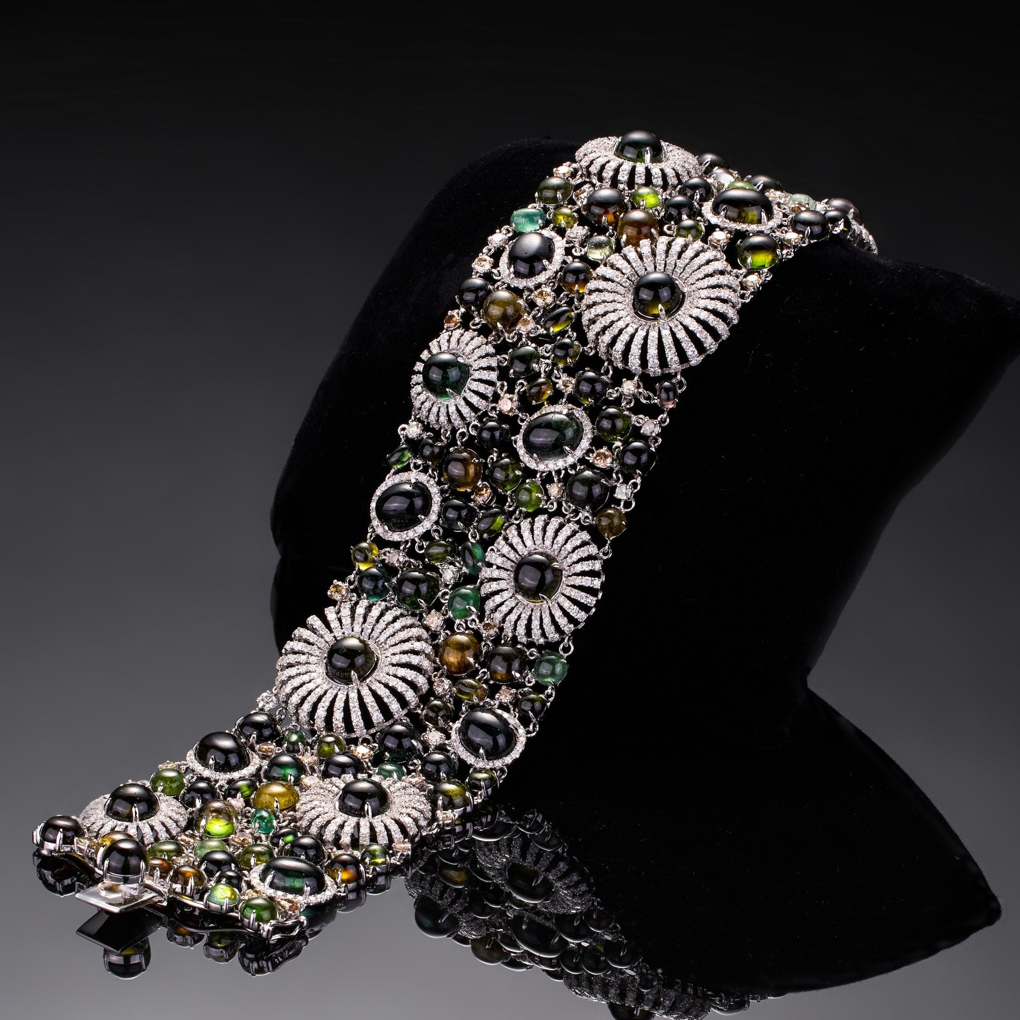 18K White Gold Floral Bracelet with Tourmaline and Diamonds