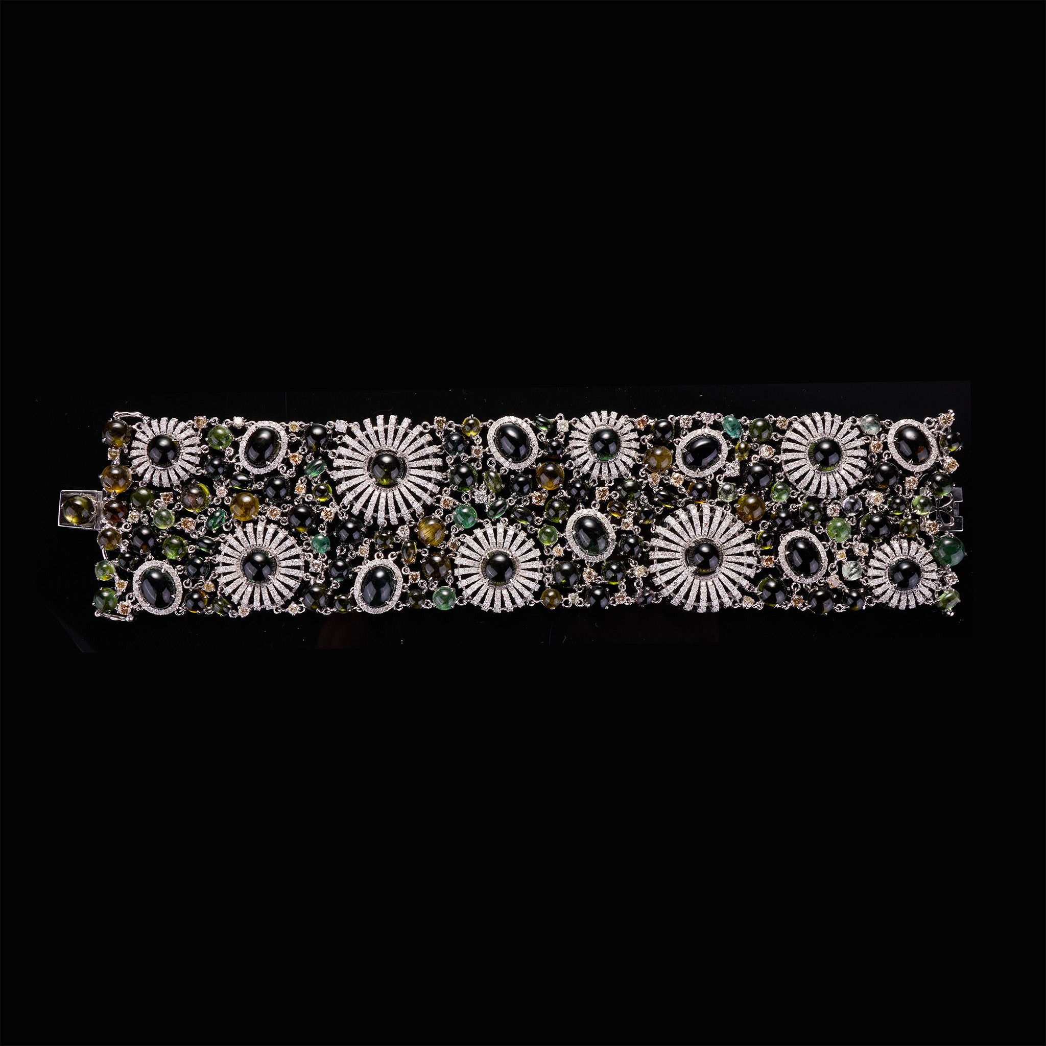 18K White Gold Floral Bracelet with Tourmaline and Diamonds