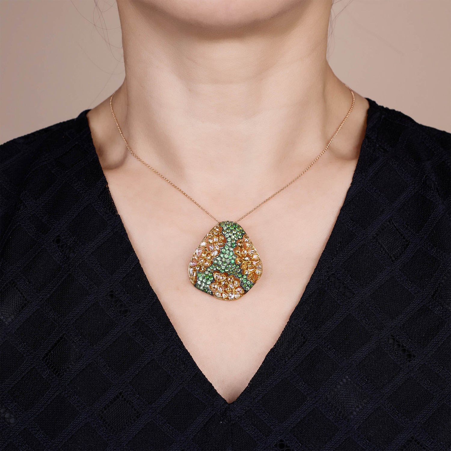 18K Gold Green Sapphire & Diamond Pendant - Jewelry And Store