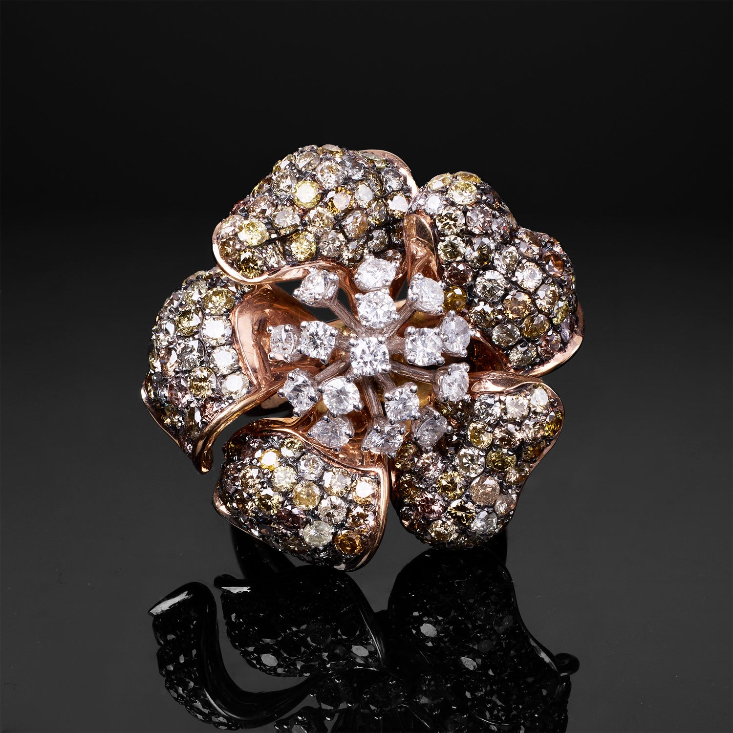 18K Gold Flower Ring with Natural Diamonds - Jewelry And Store