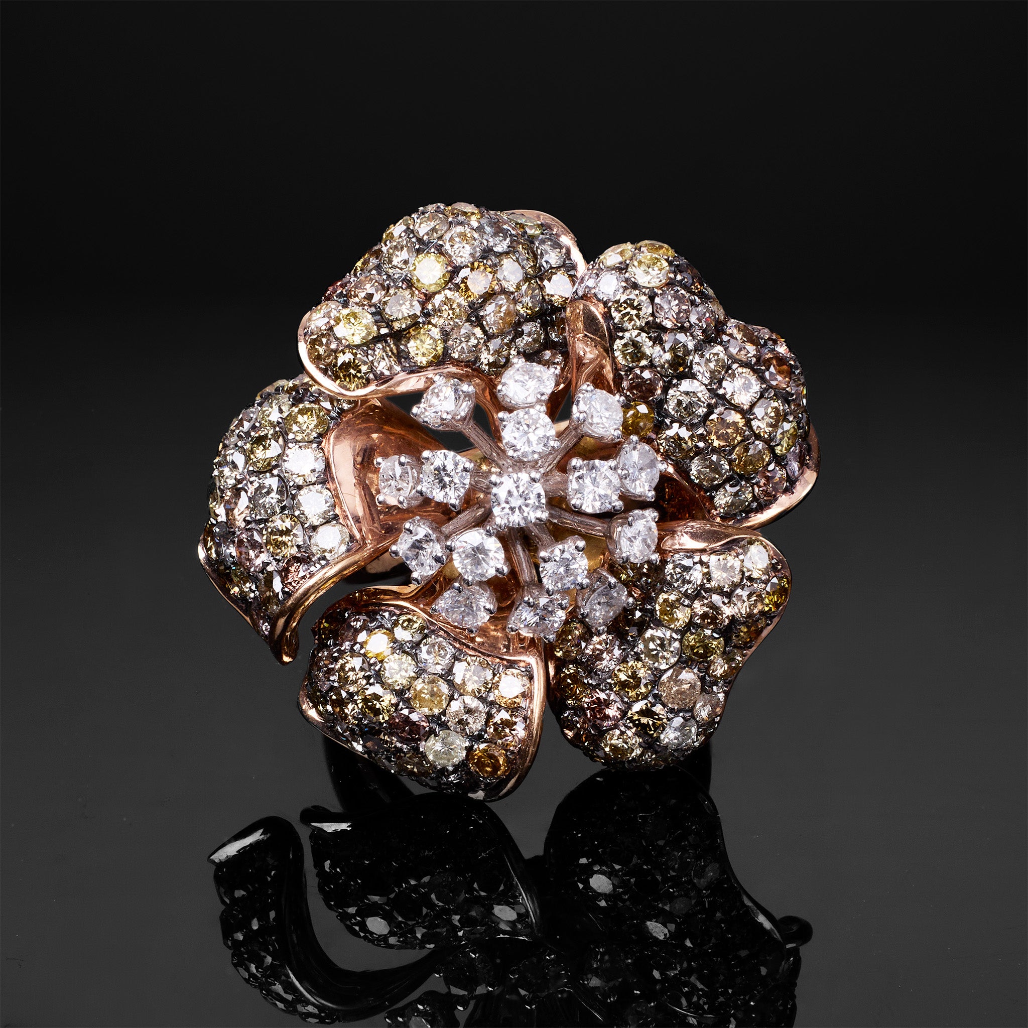 18K Gold Flower Ring with Natural Diamonds - Jewelry And Store