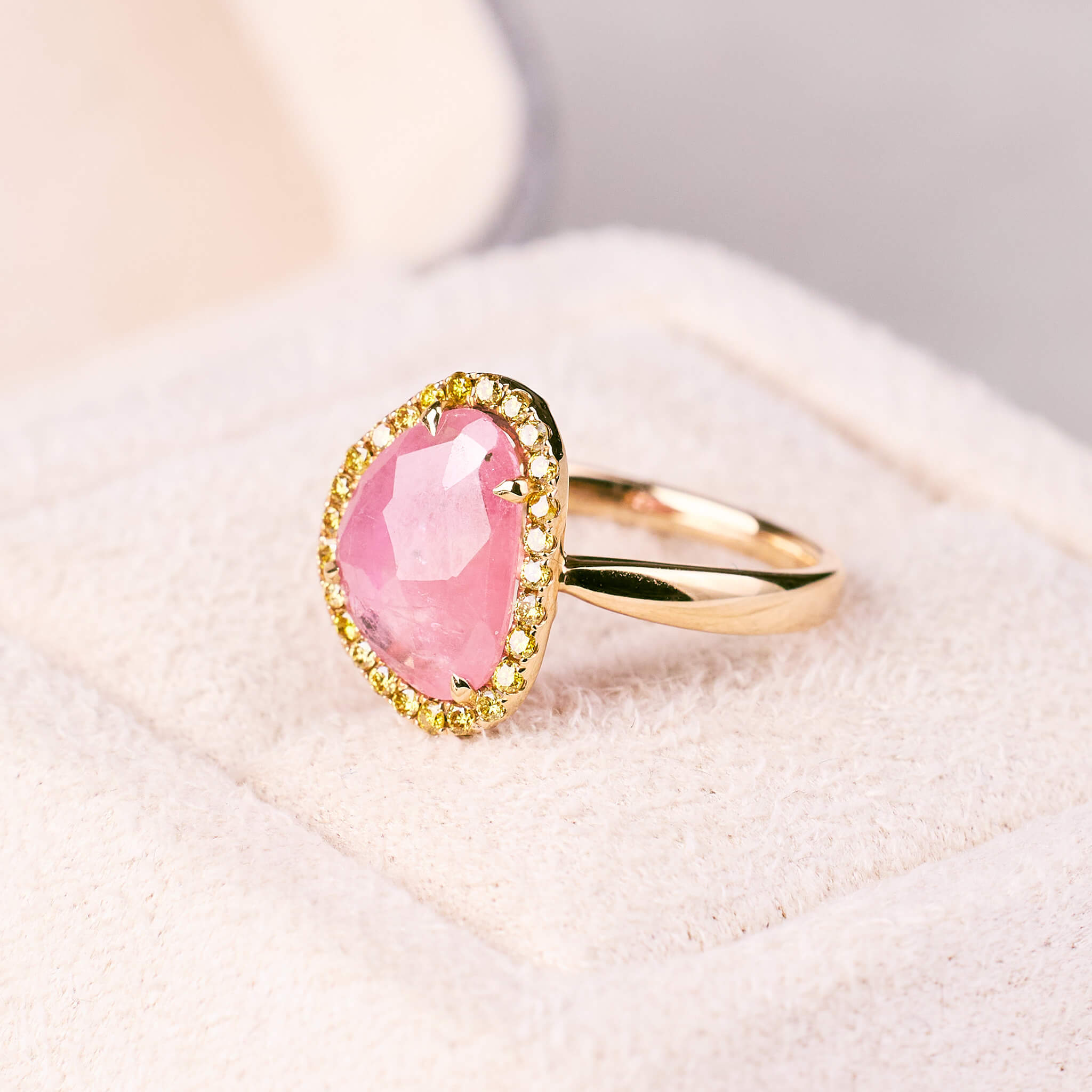 18K Rose Gold Slice Sapphire Ring - Jewelry And Store