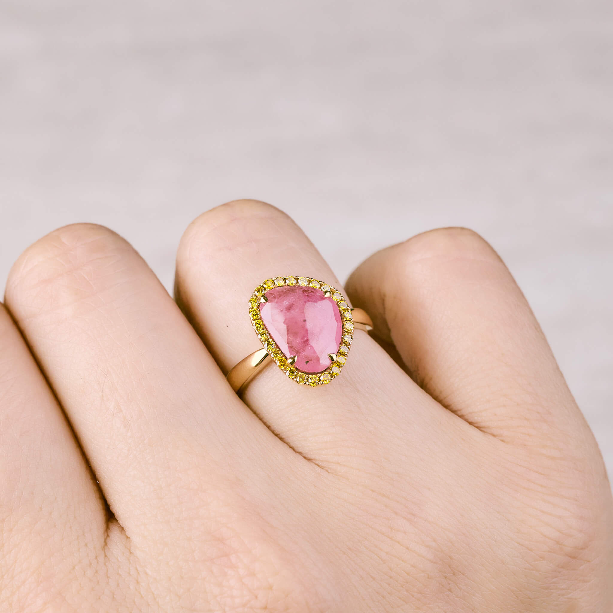 18K Rose Gold Slice Sapphire Ring - Jewelry And Store