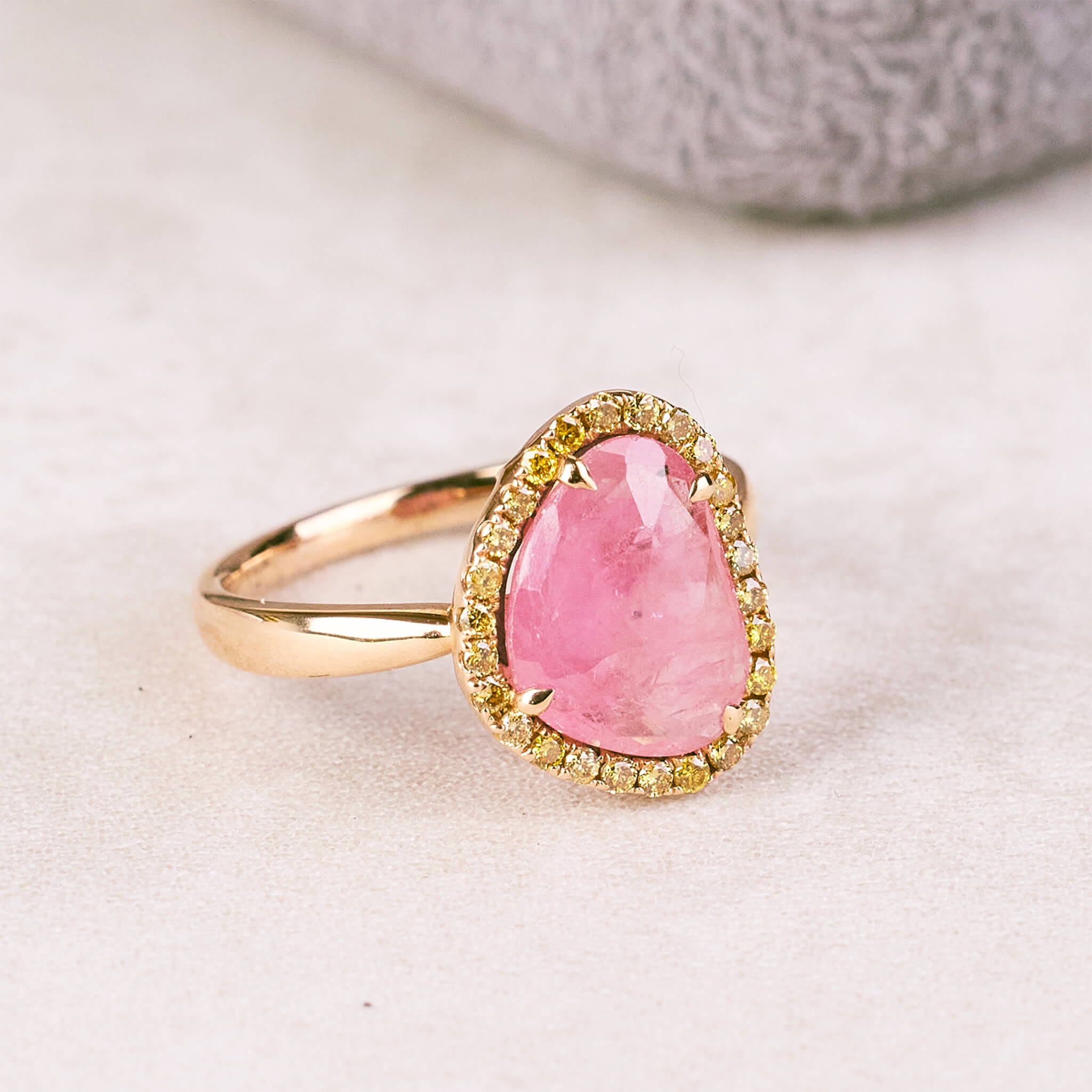 18K Rose Gold Slice Sapphire Ring - Jewelry And Store