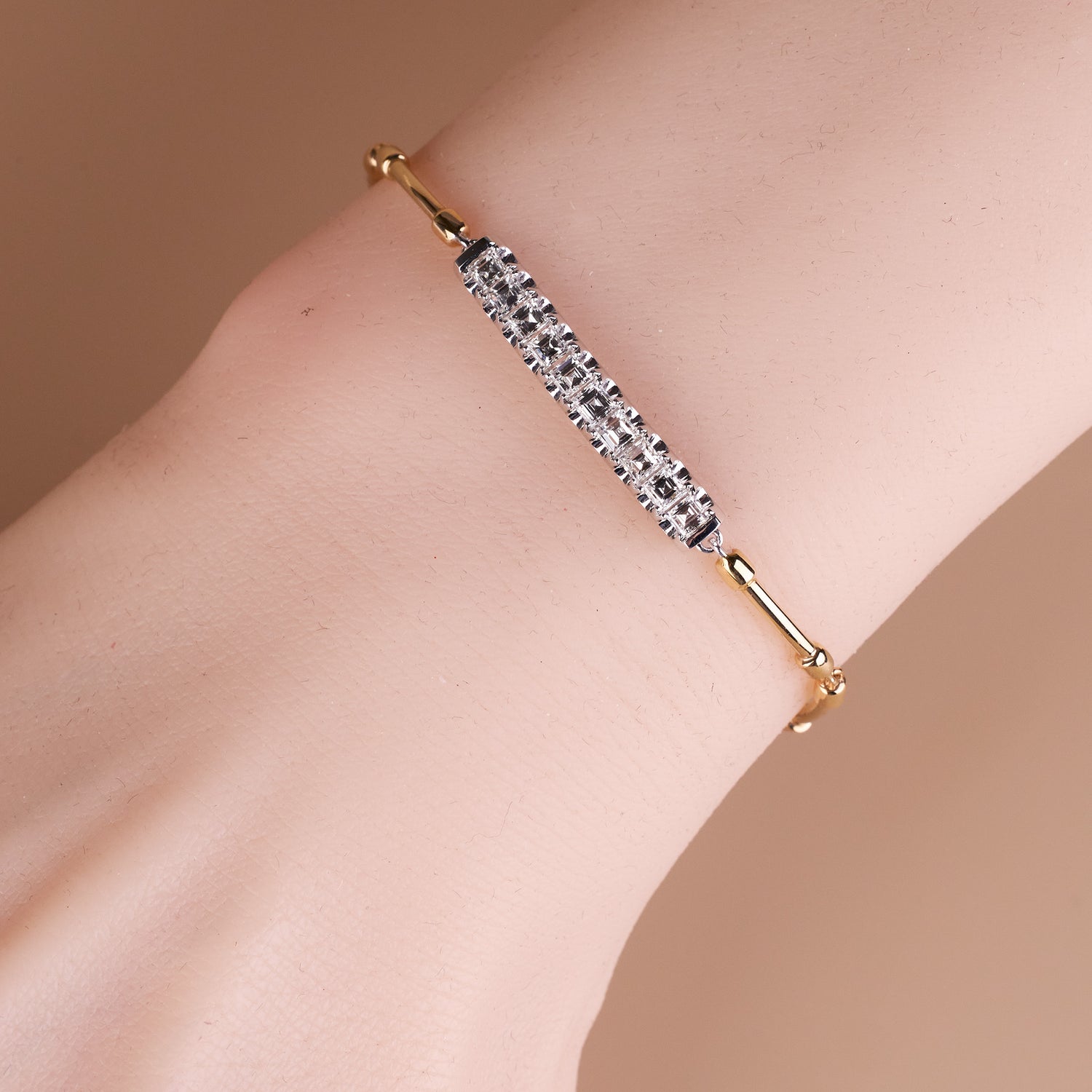 1.02ct.tw. Diamond Bracelet in 18K Gold - Jewelry And Store