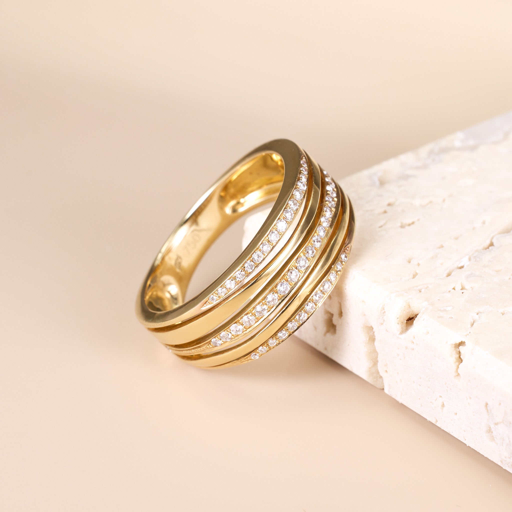 18K Gold Starry Diamond Statement Ring - JewelryAndStore