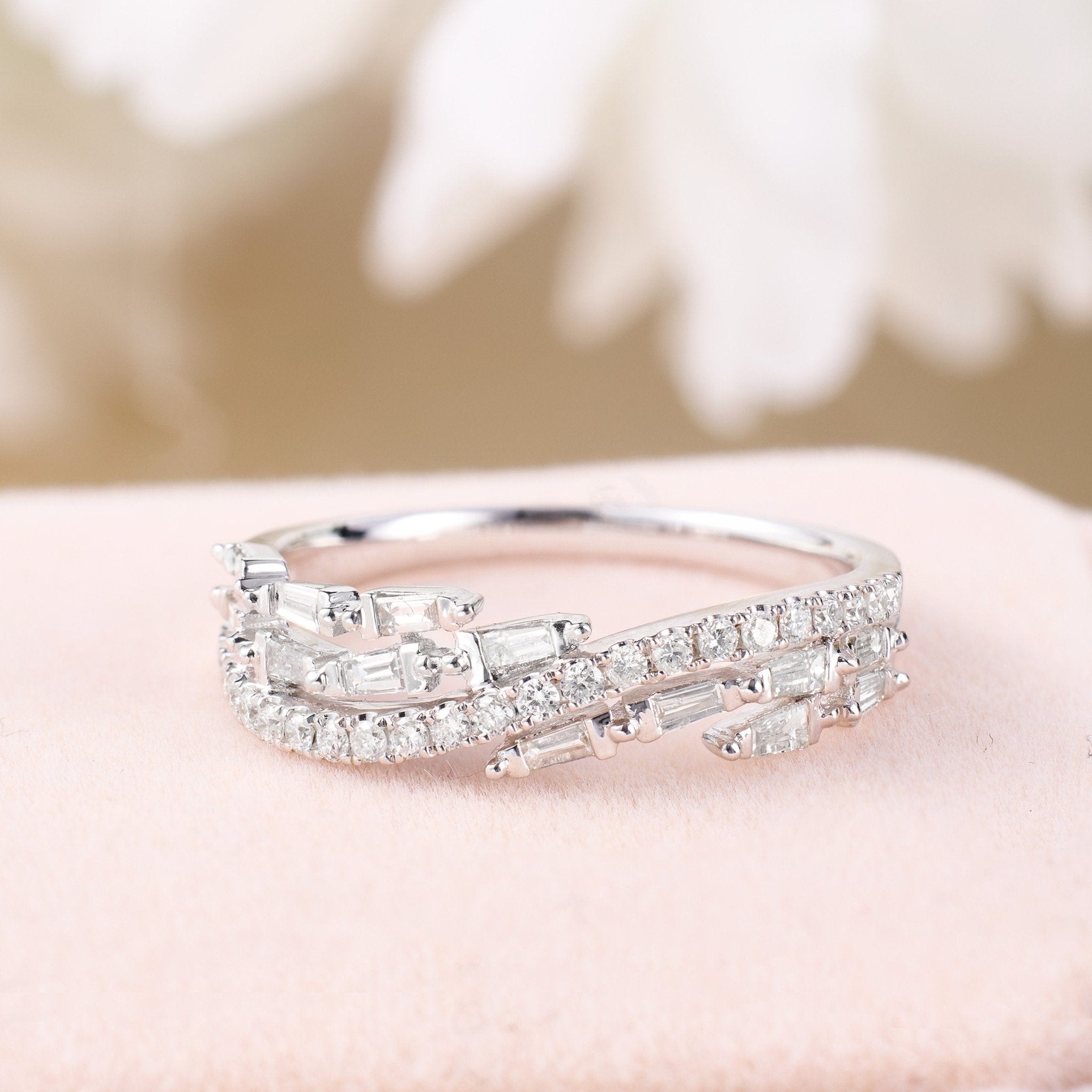 18K Gold Natural Diamond Sapphire Band - Jewelry And Store