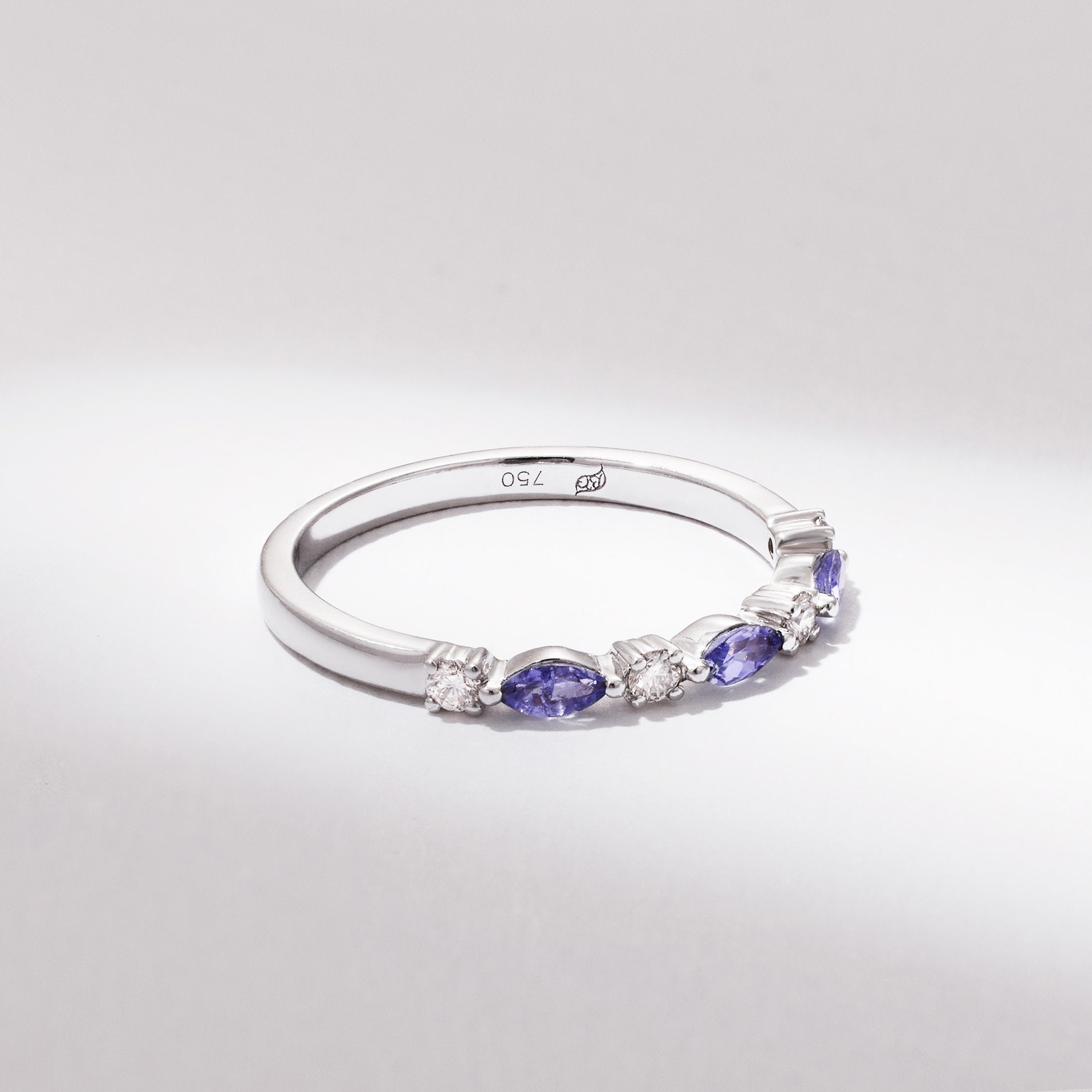 18K Gold Natural Diamond and Lavender Tanzanite Alternating Band - Jewelry And Store