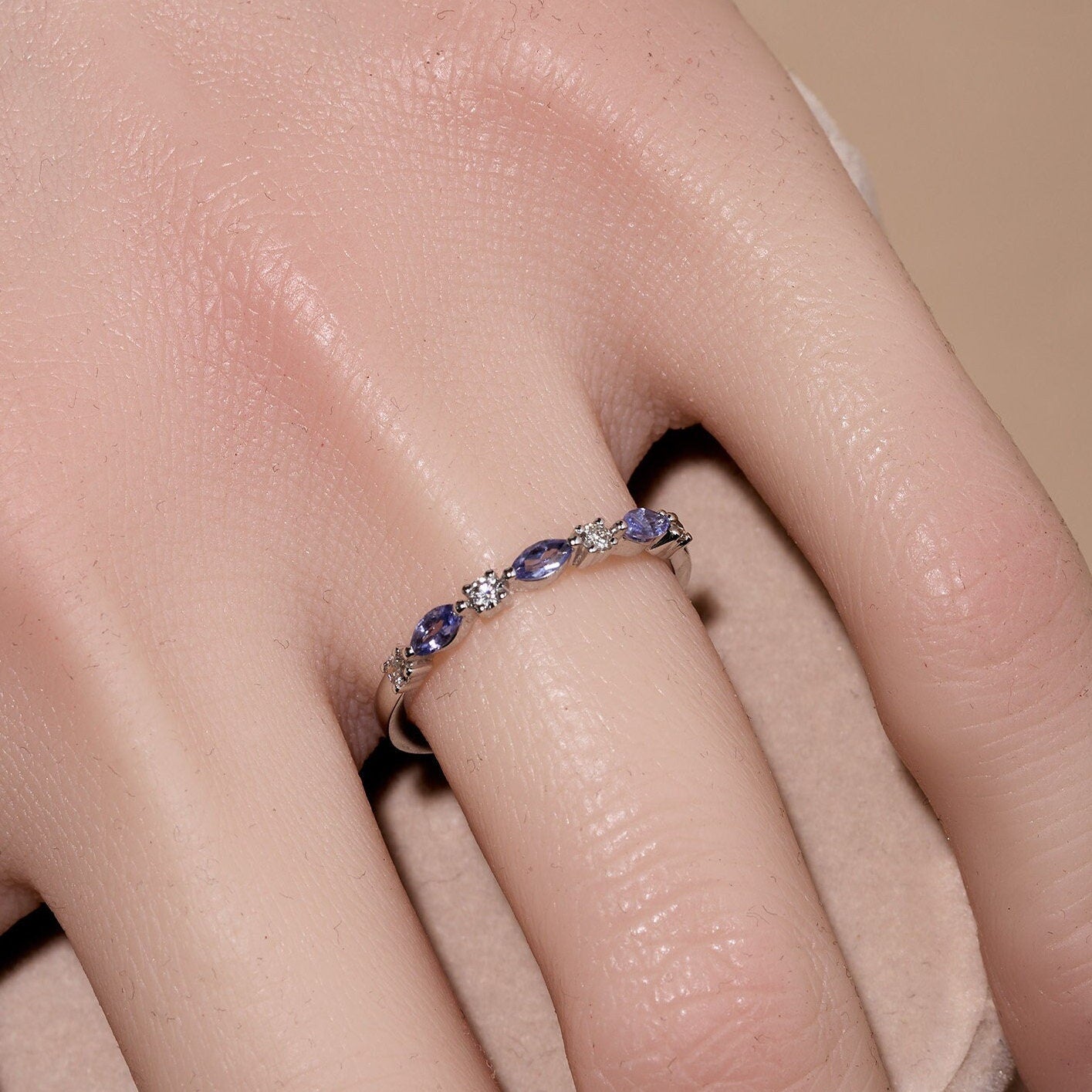 18K Gold Natural Diamond and Lavender Tanzanite Alternating Band - Jewelry And Store