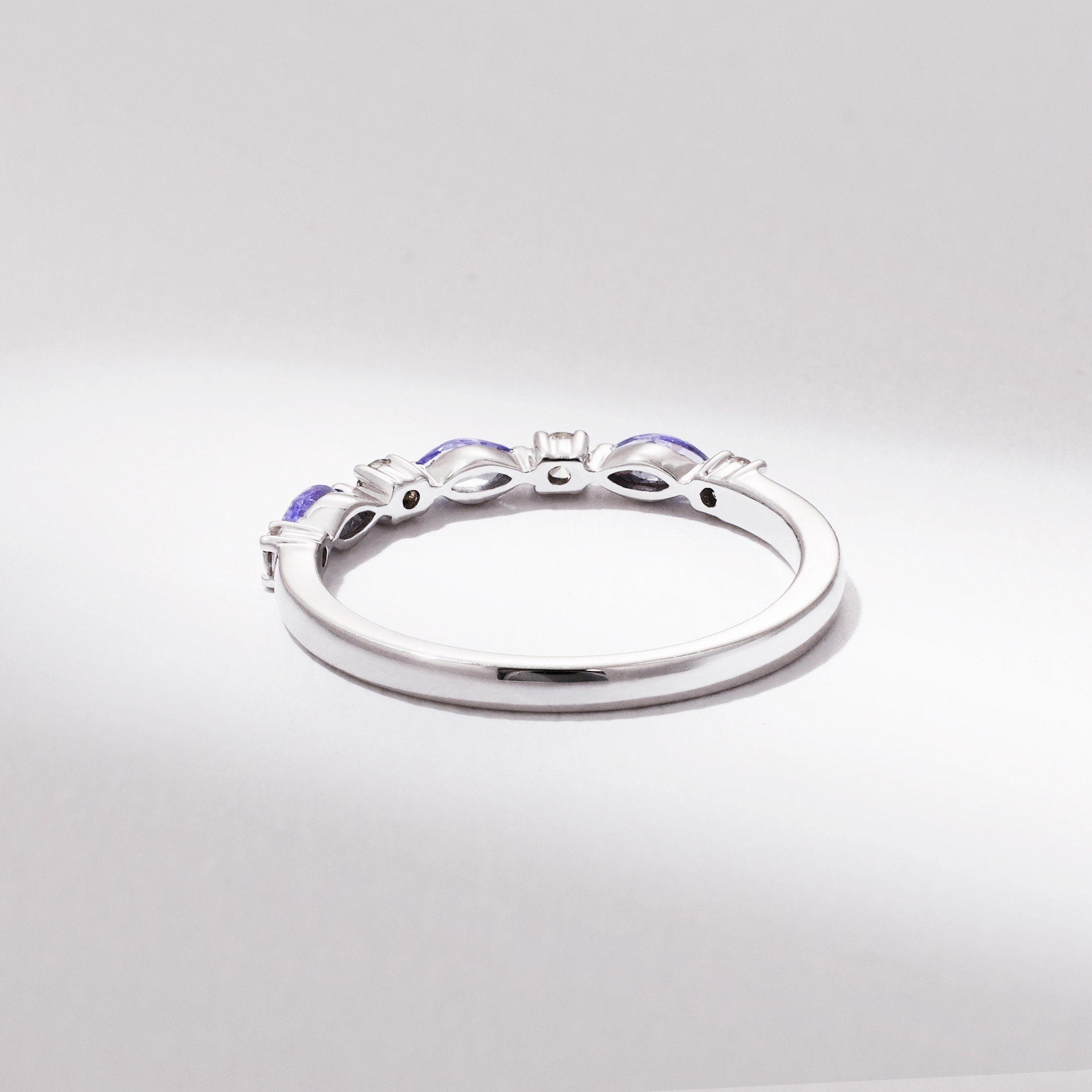 18K Gold Natural Diamond and Lavender Tanzanite Alternating Band - Jewelry And Store