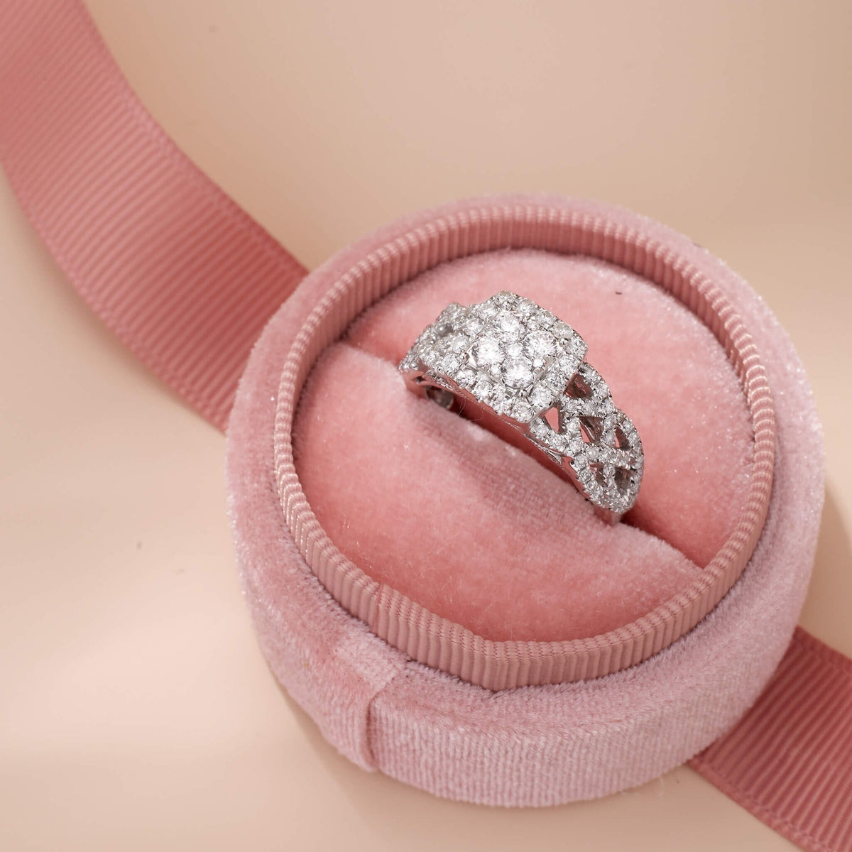 1.13 ct.tw. Vintage - styled Diamond Halo Ring in 14K Gold - Jewelry And Store