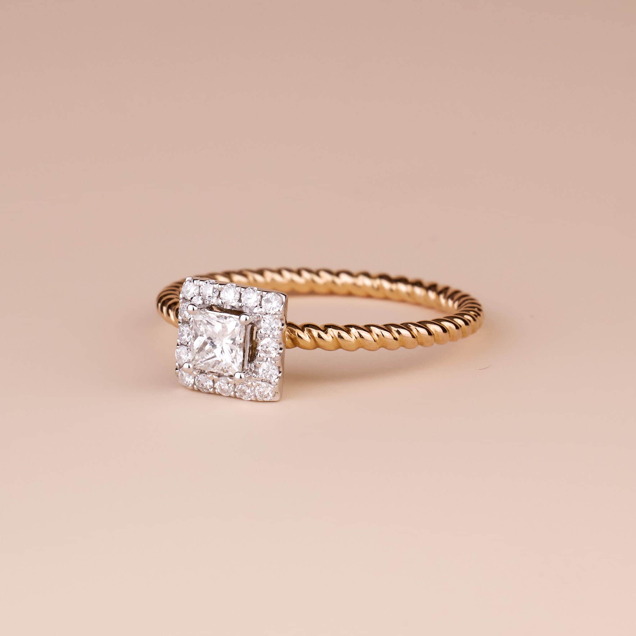 18K Gold Unique Princess - Cut Diamond Engagement Ring - Jewelry And Store