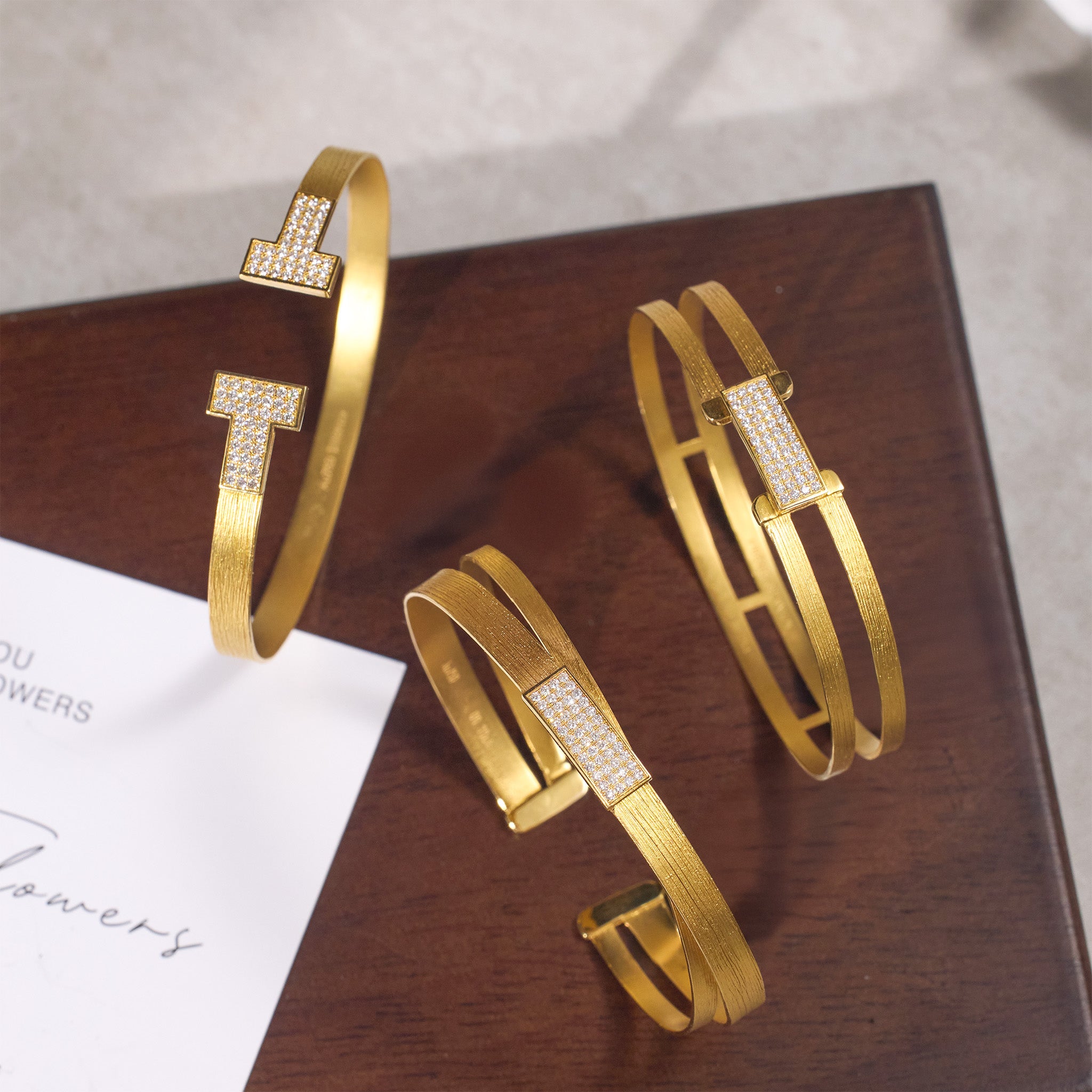 18K Gold Twist Band Cuff Diamond Bangle with Hand - hammered Texture - Jewelry And Store