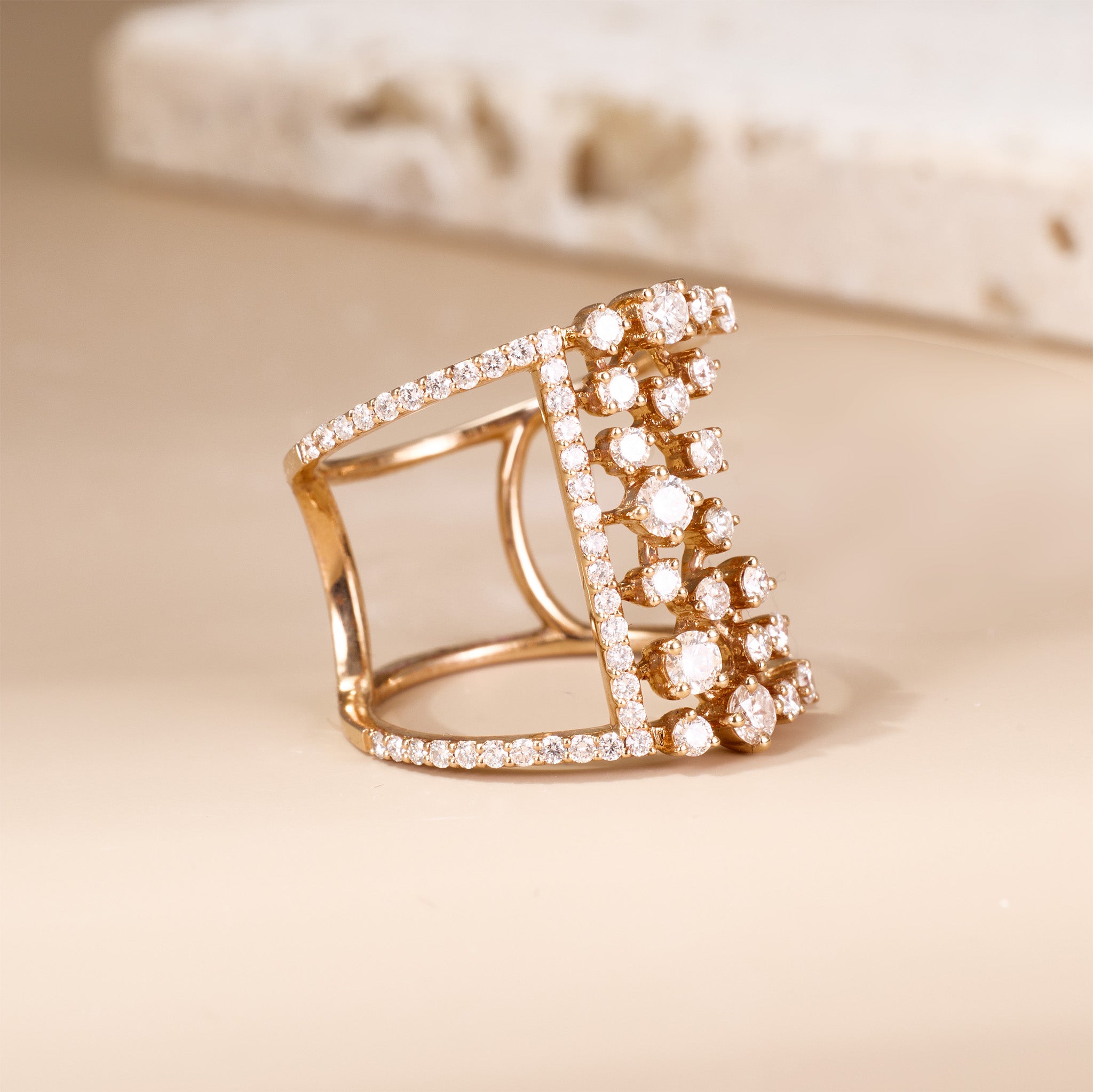 1.18ct.tw Luxury Diamond Ring in 18K Gold - Jewelry And Store