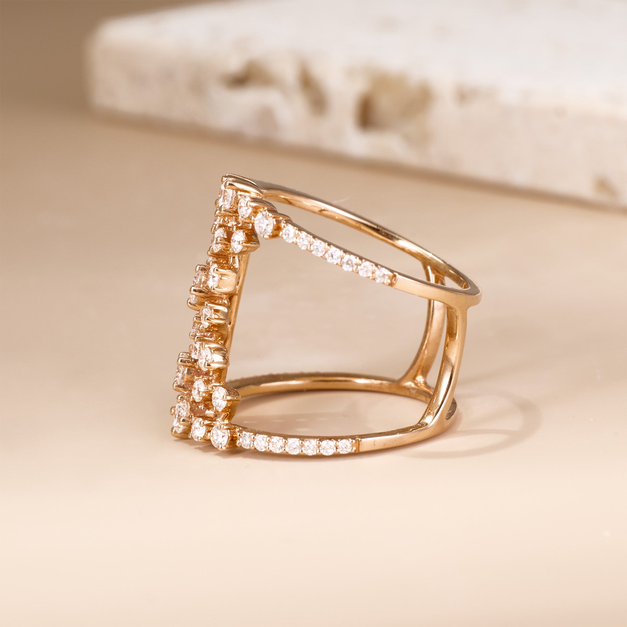 1.18ct.tw Luxury Diamond Ring in 18K Gold - Jewelry And Store