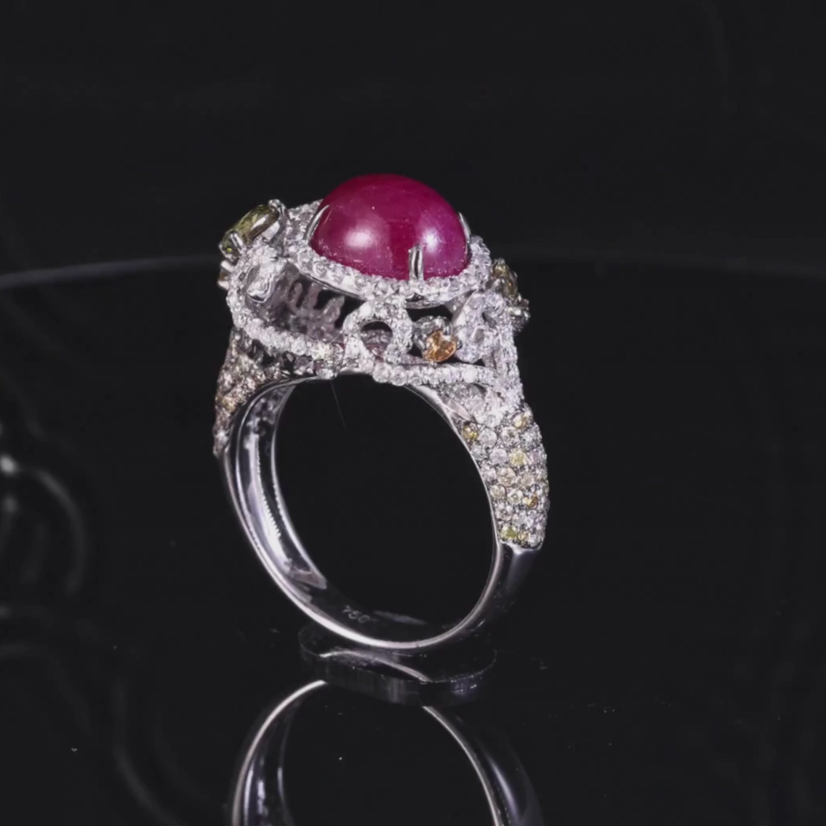 18K Gold Ring with Oval Ruby and Color Diamonds