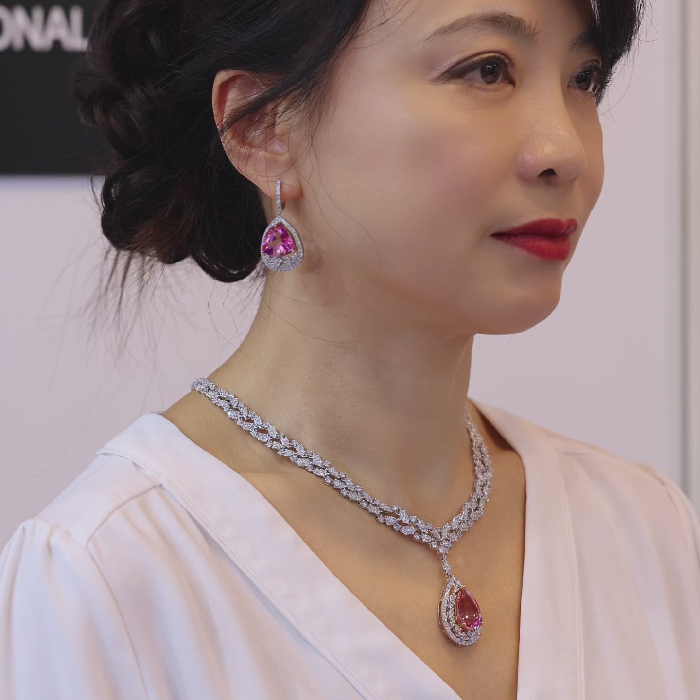 18K Gold Necklace with 14.16ct Natural Pink Topaz & 15.85ct.tw. Diamonds