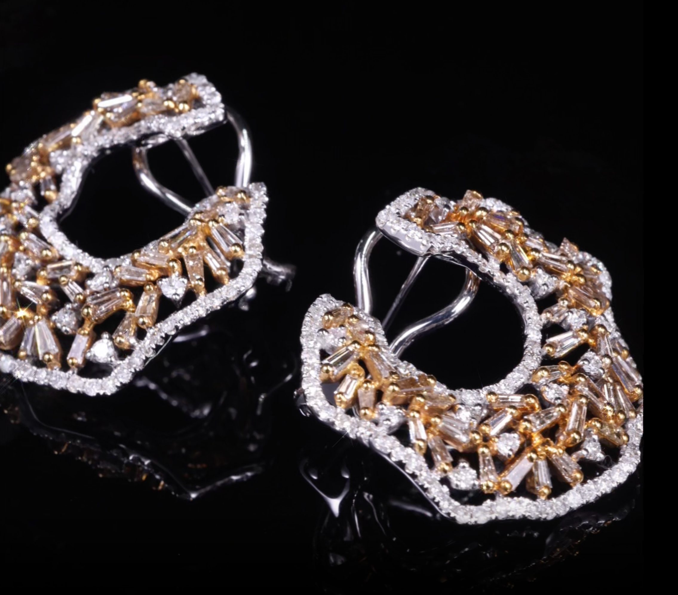 18K Gold Crescent Earrings with Natural White Diamonds