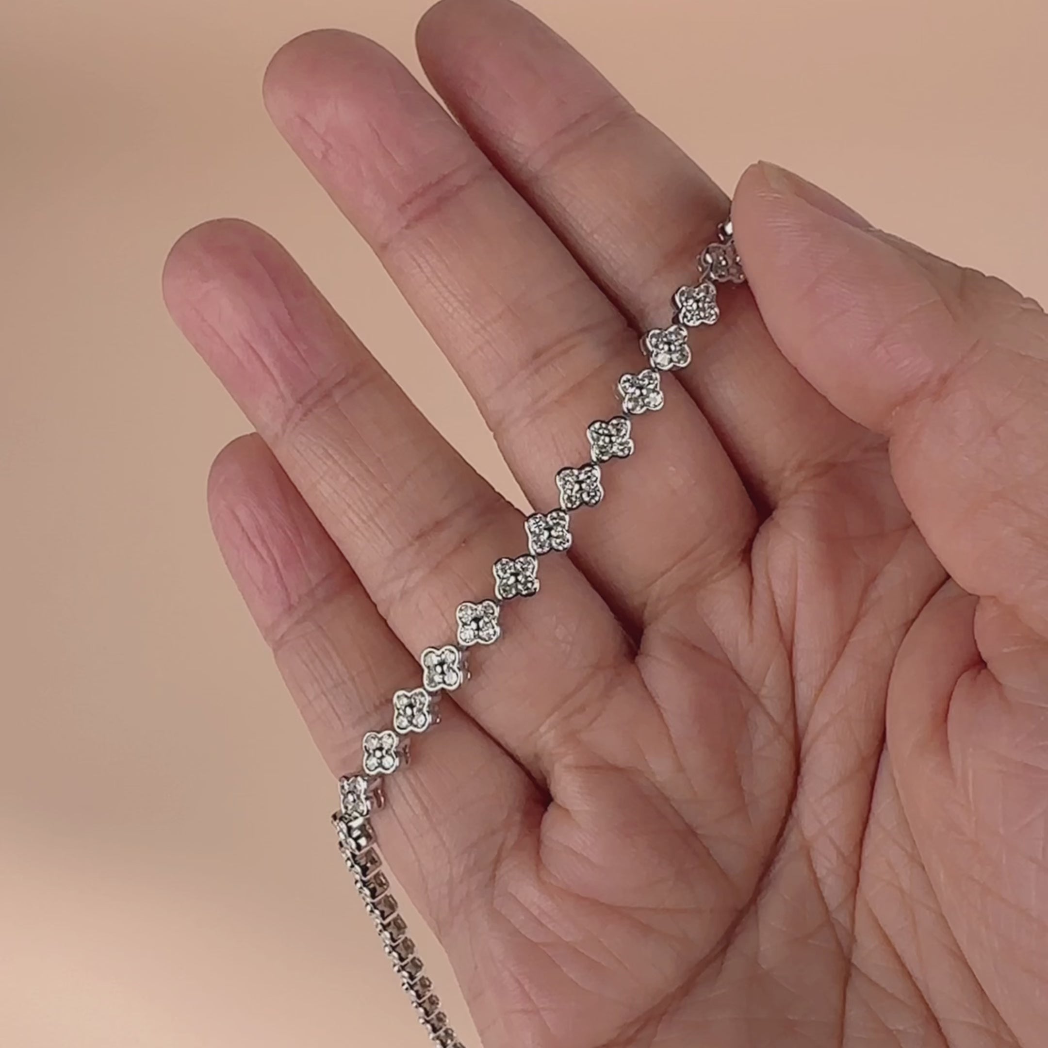 2.97 ct.tw. Diamond Clover Bracelet in 18K Gold