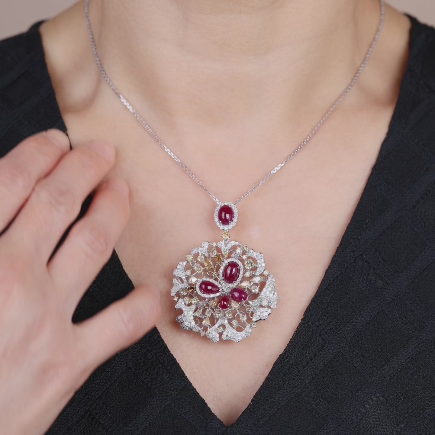 18K Gold Natural Diamond and Ruby Floral Pendant