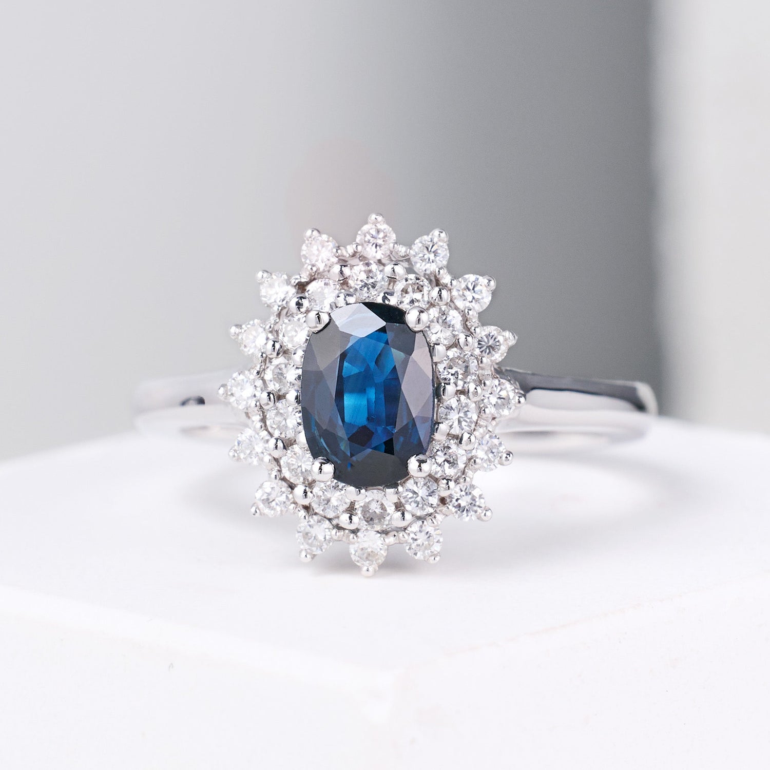 0.81ct.tw. Natural Blue Sapphire Halo Diamond Ring - Jewelry And Store