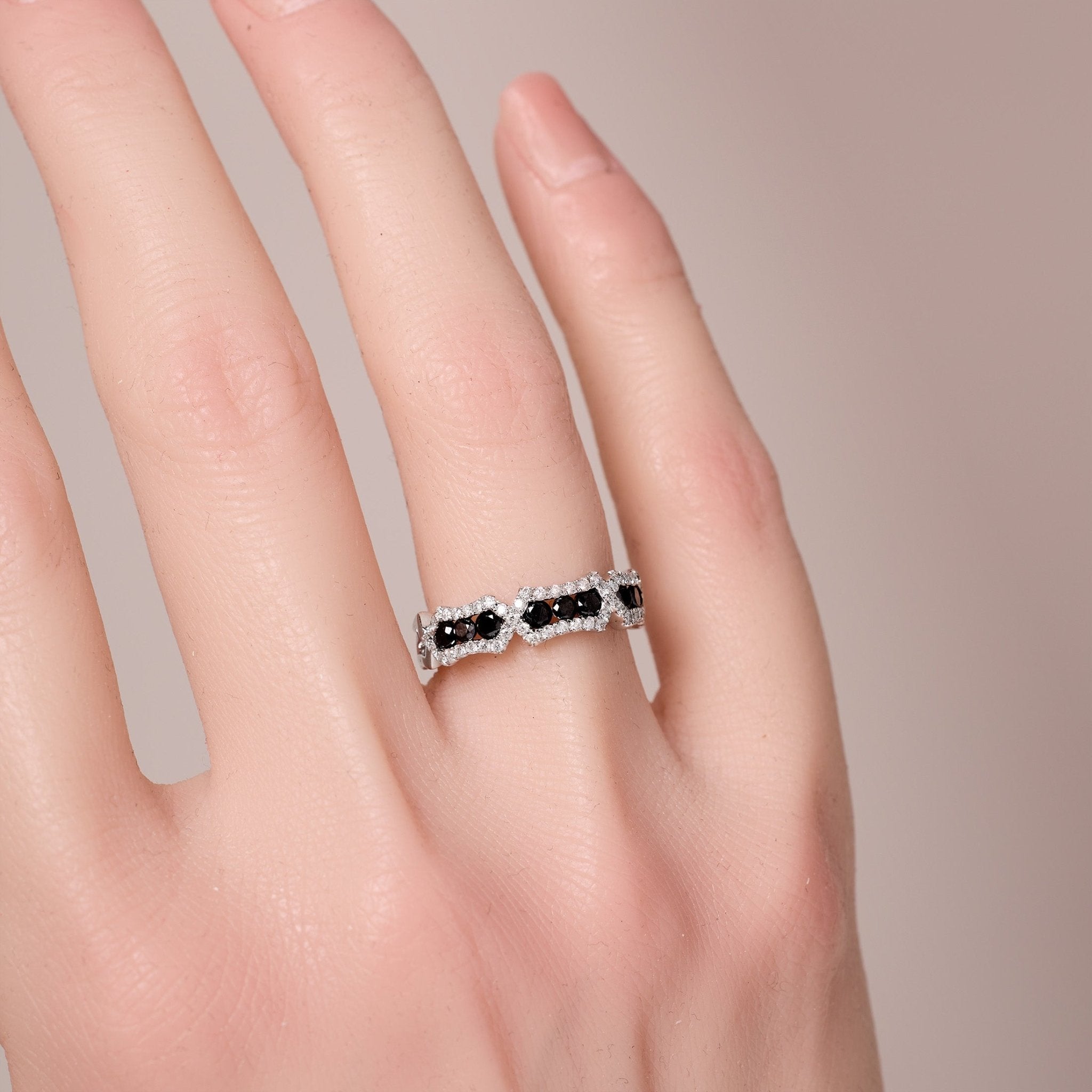 18K Gold Black and White Diamond Hexagonal Frame Ring - Jewelry And Store
