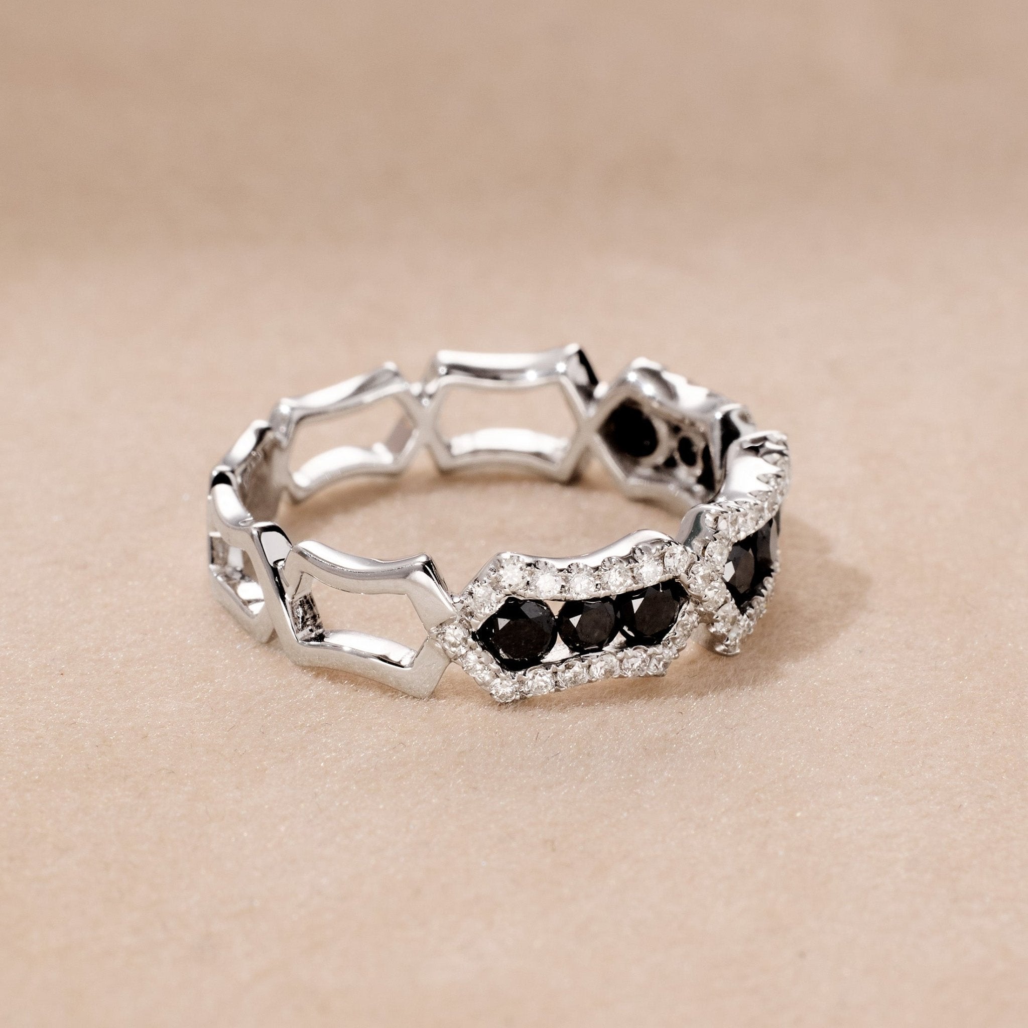18K Gold Black and White Diamond Hexagonal Frame Ring - Jewelry And Store