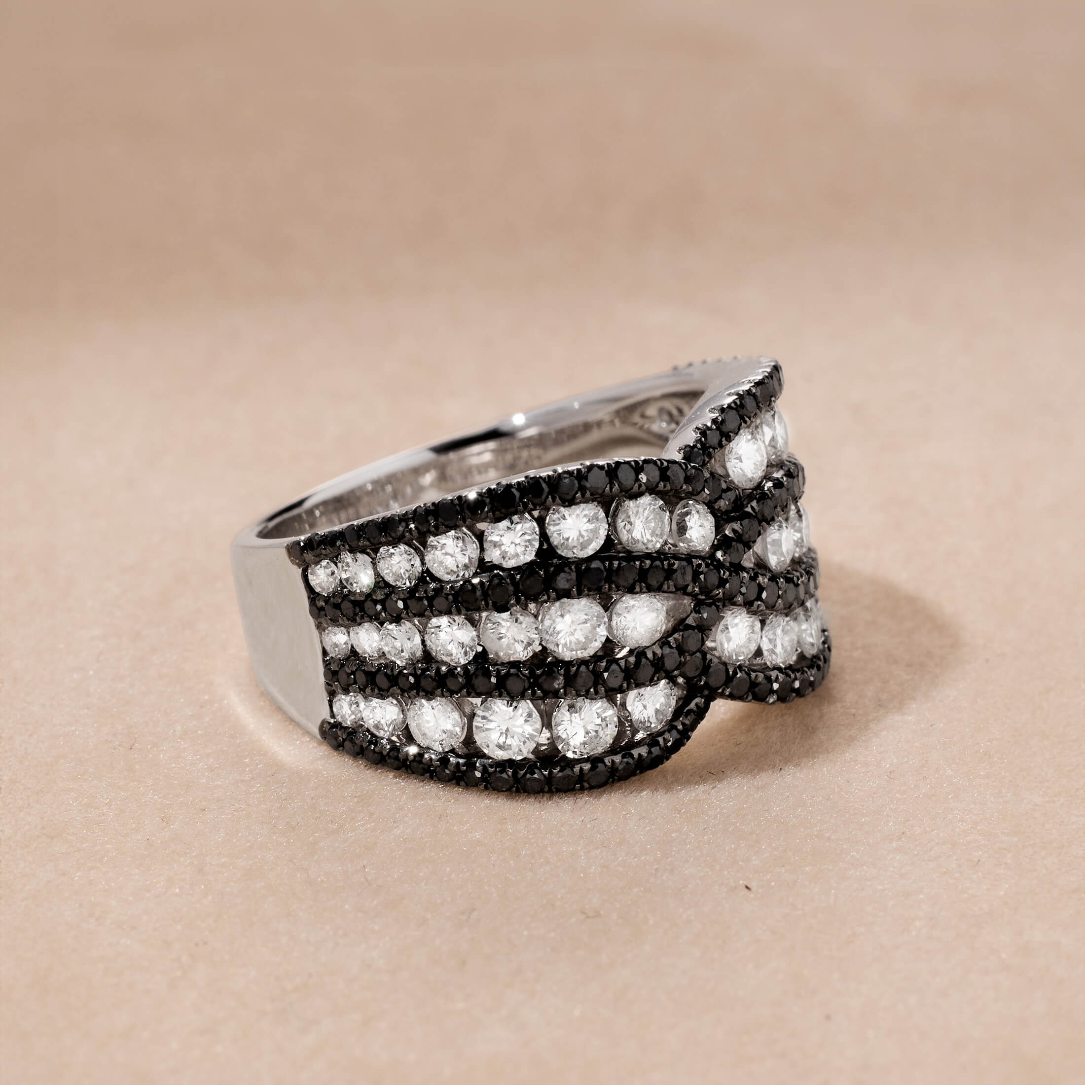 18K Gold Curved Black Diamond Statement Ring - Jewelry And Store