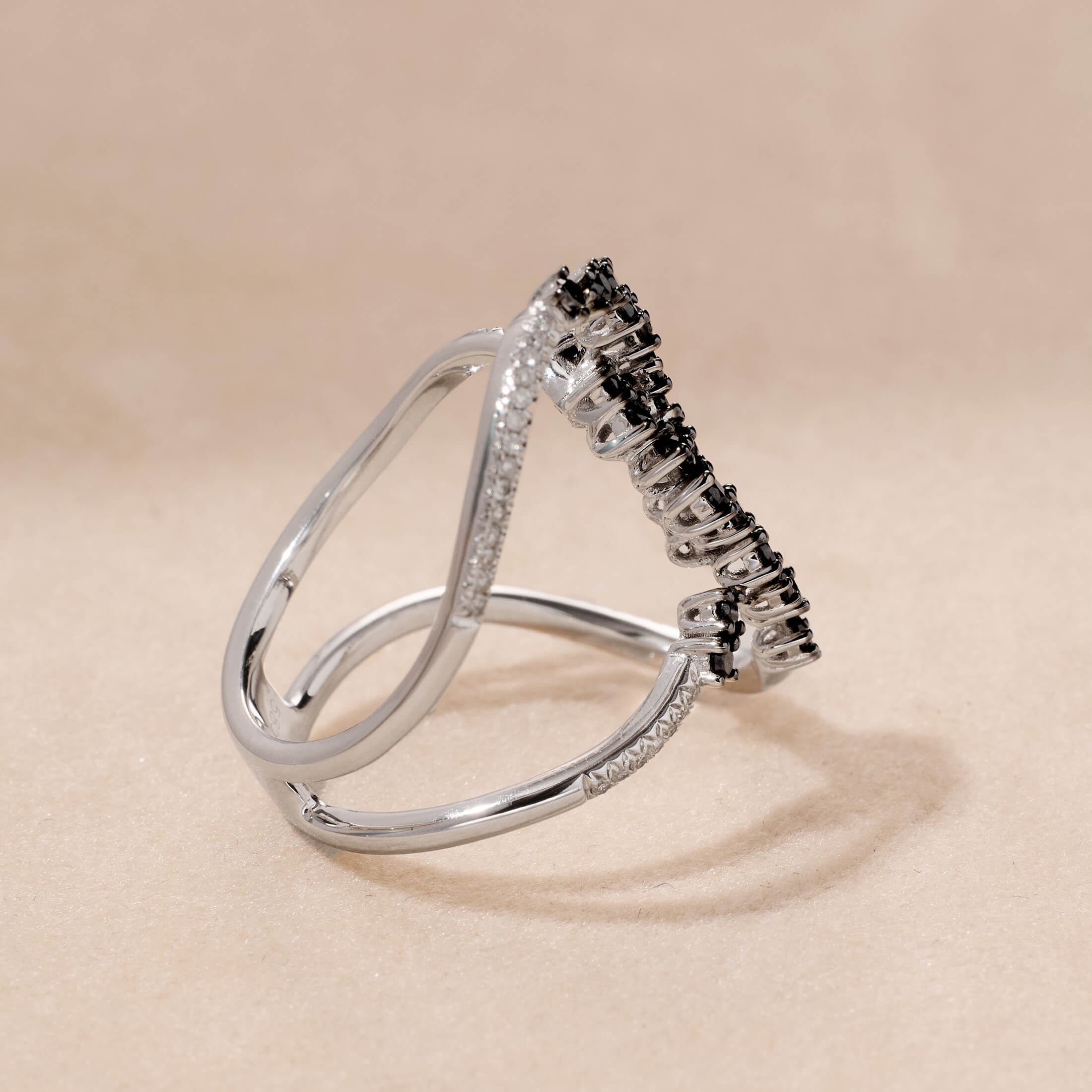 14K Gold X - Curved Statement Ring with White and Black Diamonds - Jewelry And Store