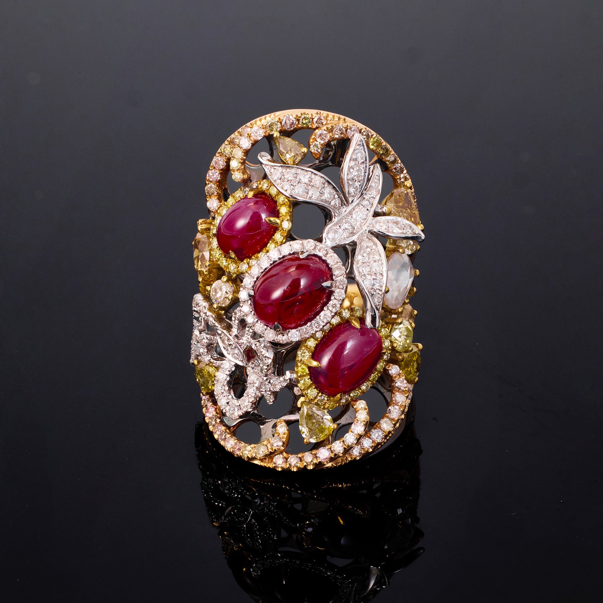 18K Yellow Gold Ring with Natural Ruby &amp; Fancy Diamonds