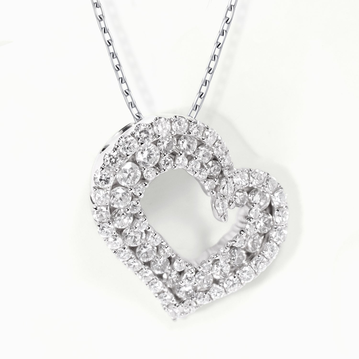 18K White Gold Heart Pendant with Natural Diamonds - JewelryAndStore