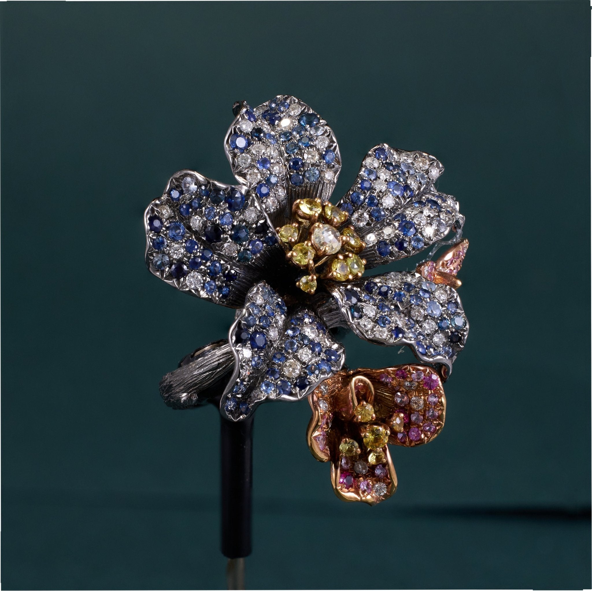 18K Gold Flower Ring with Natural Sapphires and Diamonds - Jewelry And Store