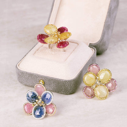 18K Gold Diamond and Slice Sapphire Flower Ring - Jewelry And Store