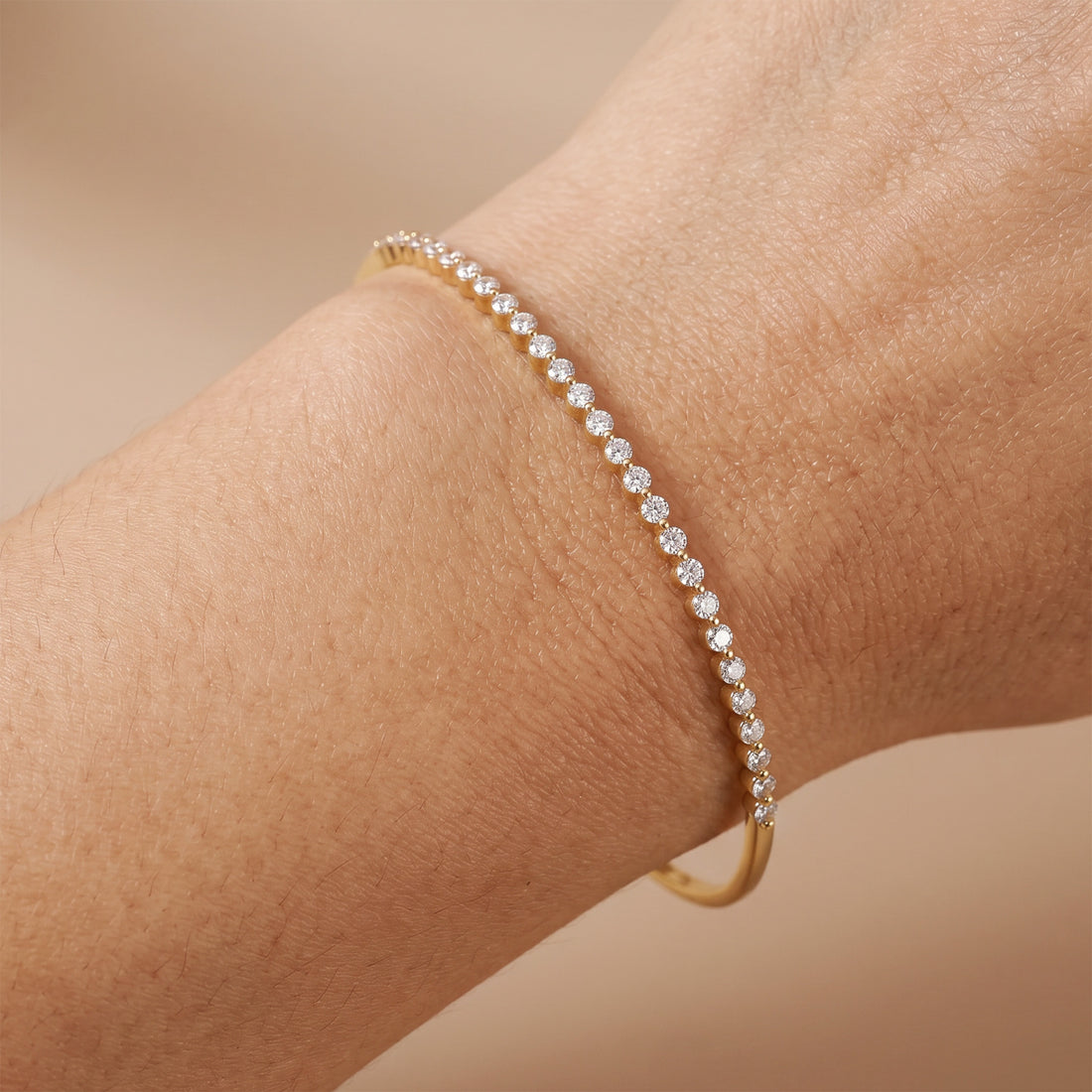 0.97ct Classic Single Row Natural Diamond Rose Gold Bangle - JewelryandStore