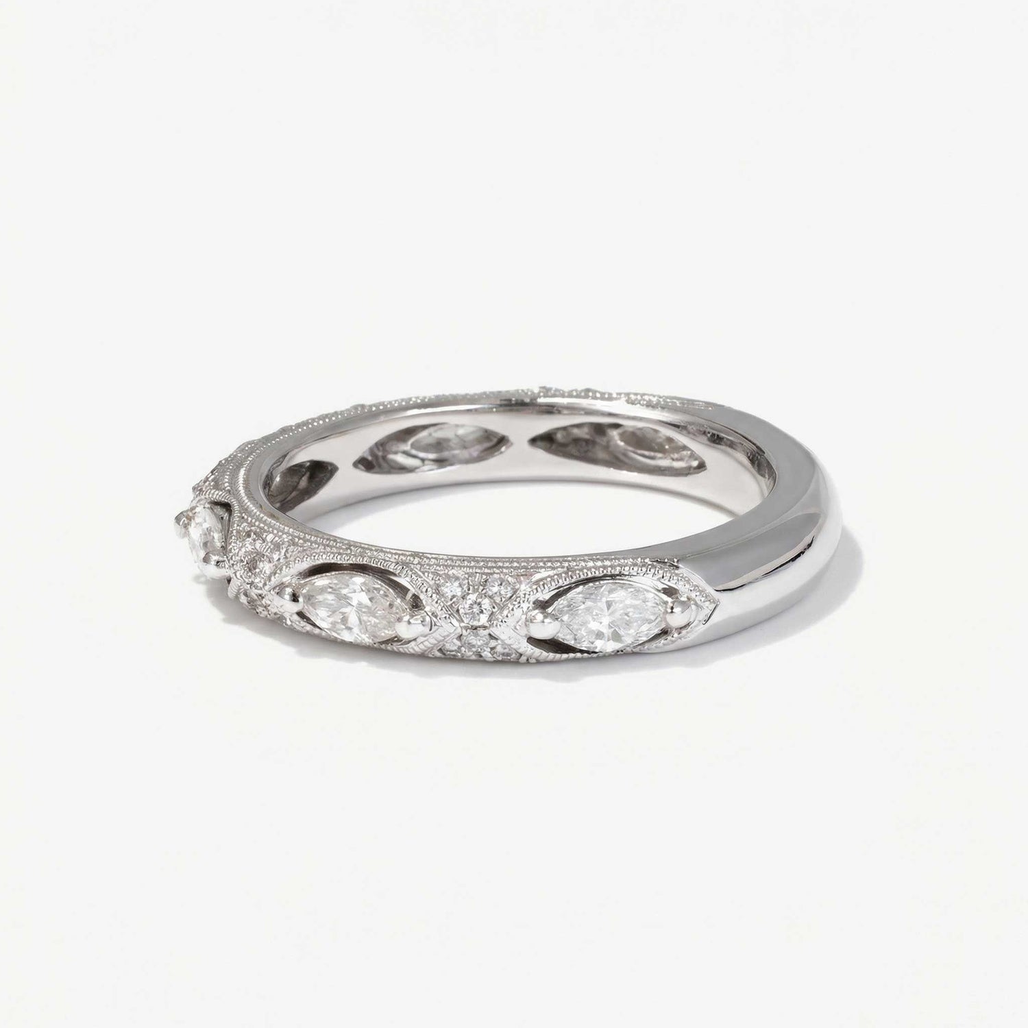 Natural Diamond Vintage Inspired Ring 18K Gold - JewelryandStore