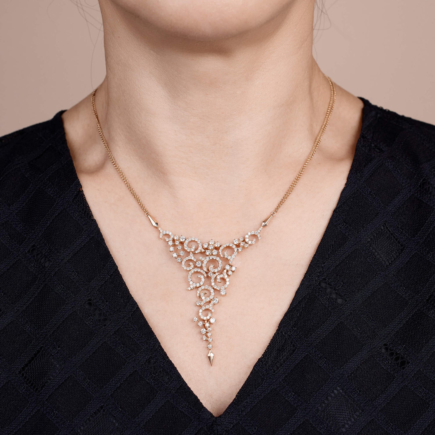 2.86ct.tw. Natural Diamond Necklace in 18K Gold