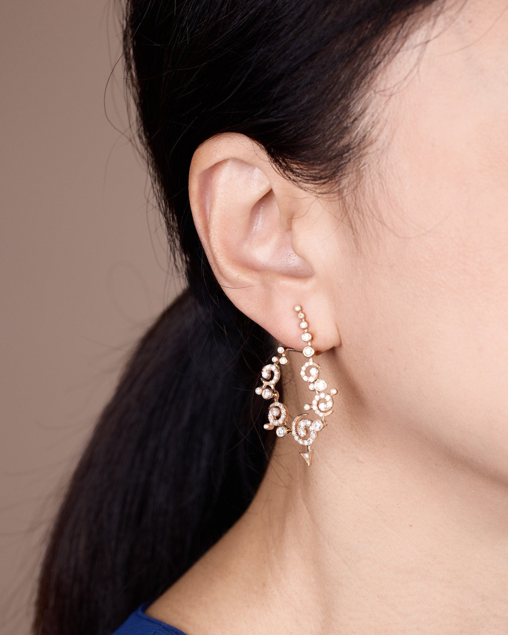 1.71ct.tw. Natural Diamond Earrings in 18K Gold