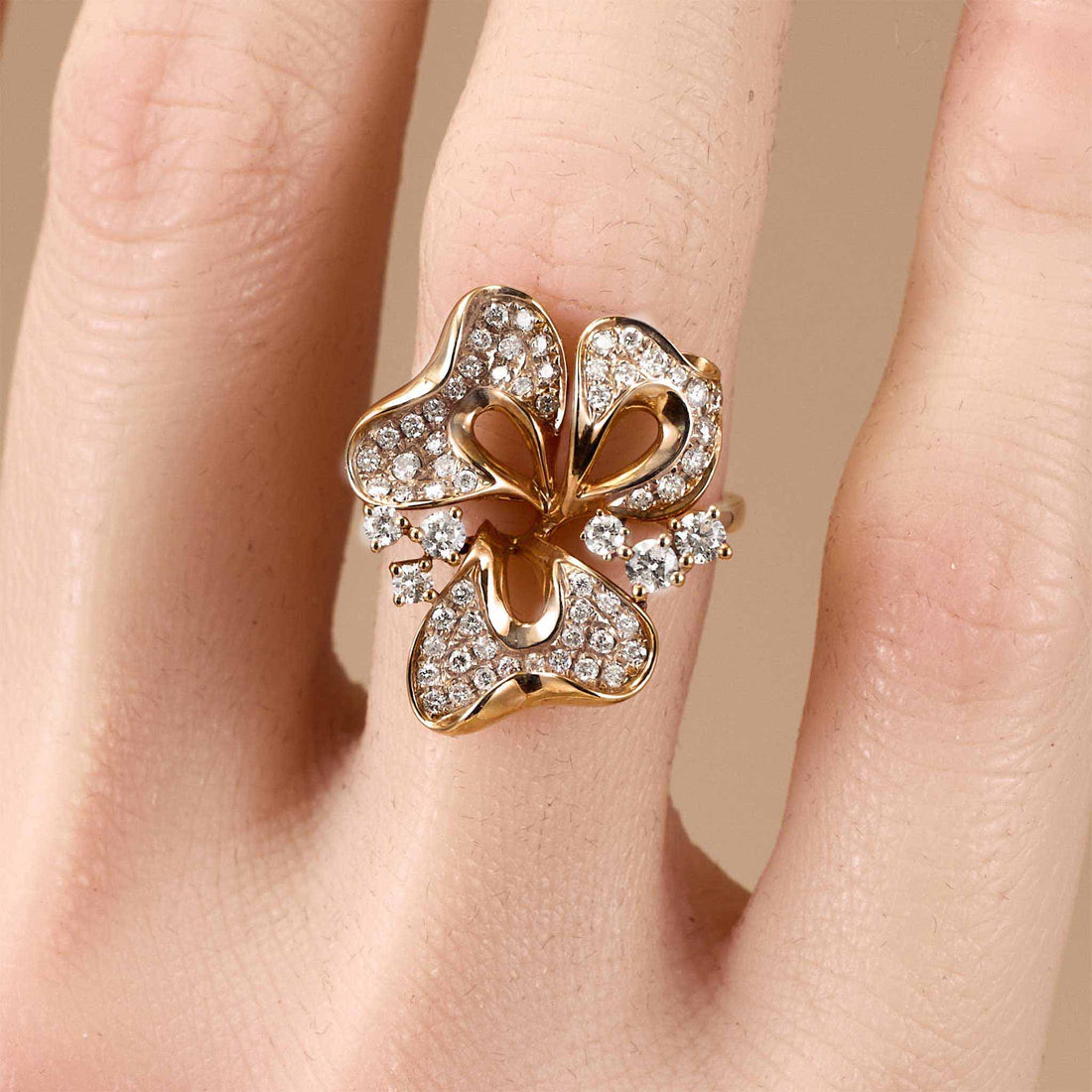 0.75ct Natural Diamond Three-Petal Flower Ring 18K Gold - JewelryandStore