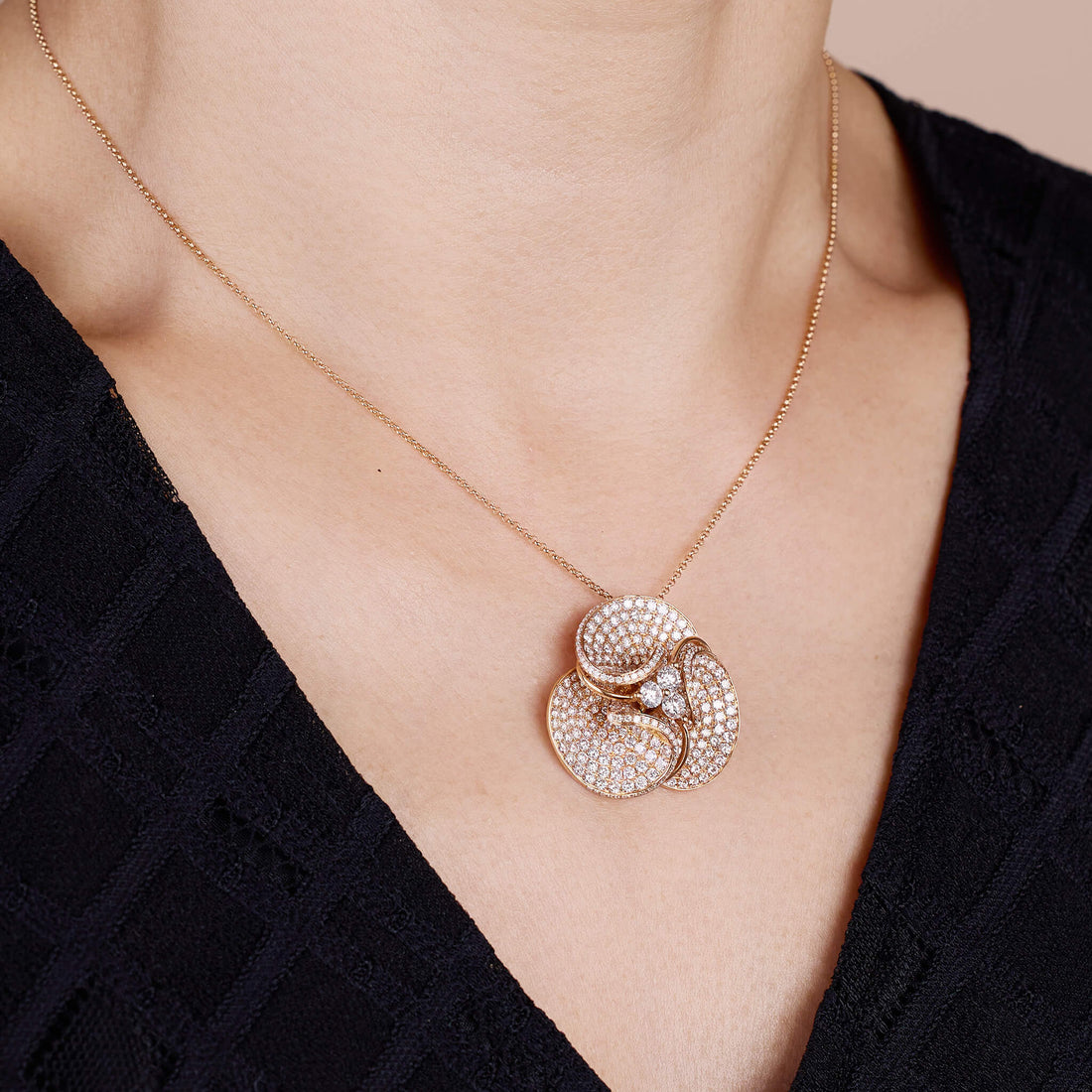 18K Gold Magnolia Pendant with 3.86ct.tw. Natural White Diamonds - Jewelry And Store