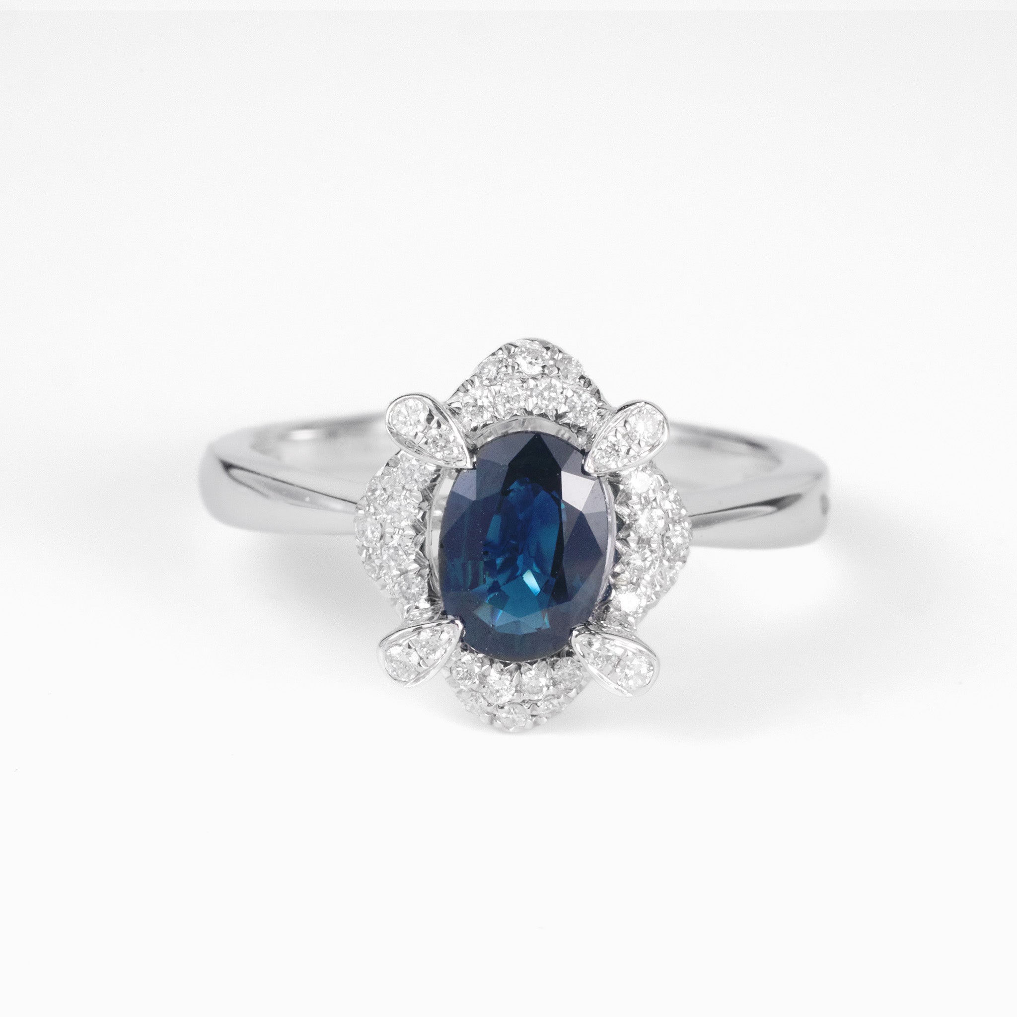 0.89ct Natural Blue Sapphire Ring in 18K White Gold - JewelryAndStore