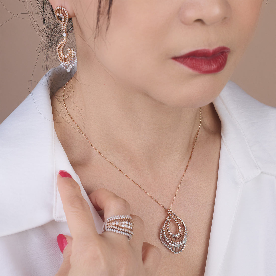 18K Gold Diamond Pendant with Natural White Diamonds - Jewelry And Store