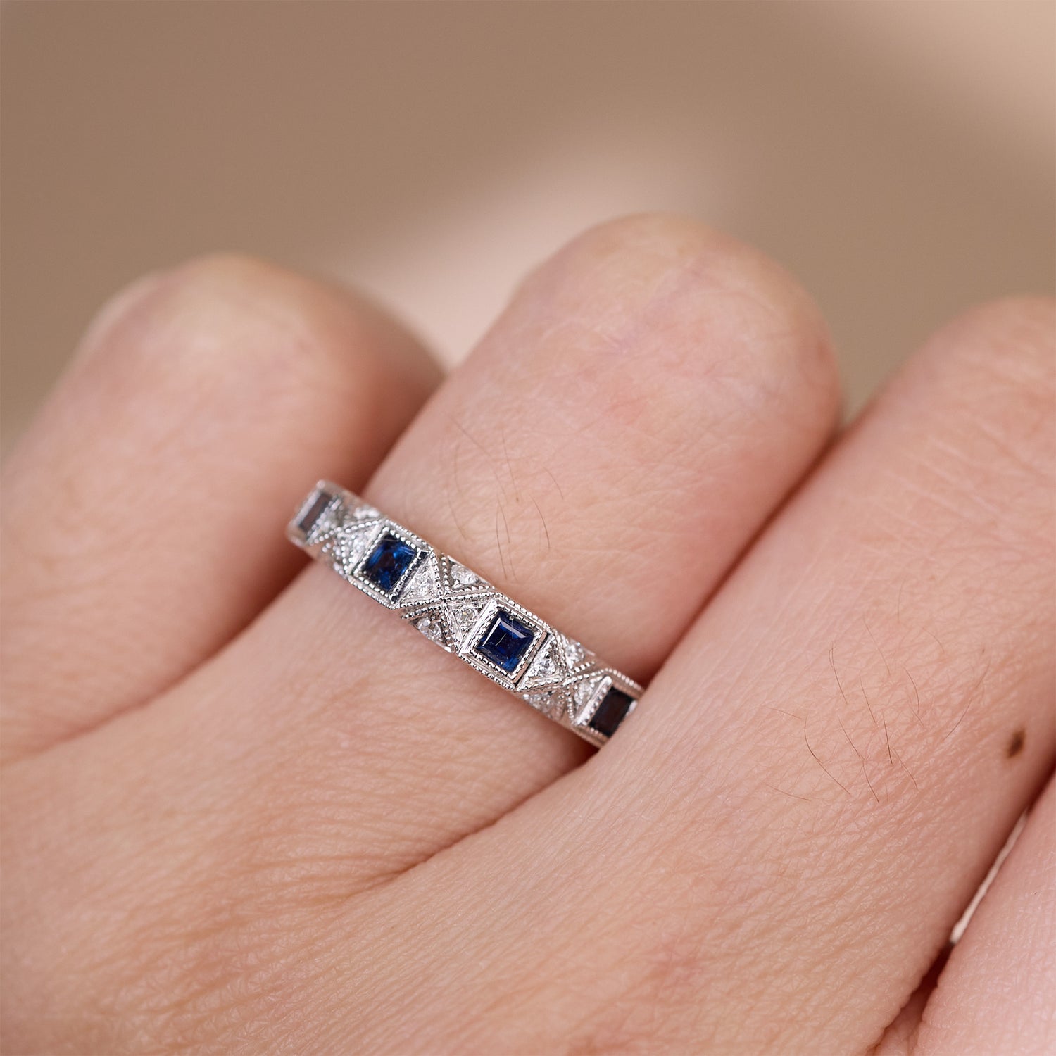 Vintage Style Blue Sapphire &amp; Diamond Milgrain Stacking Ring in 18K Gold - JewelryAndStore