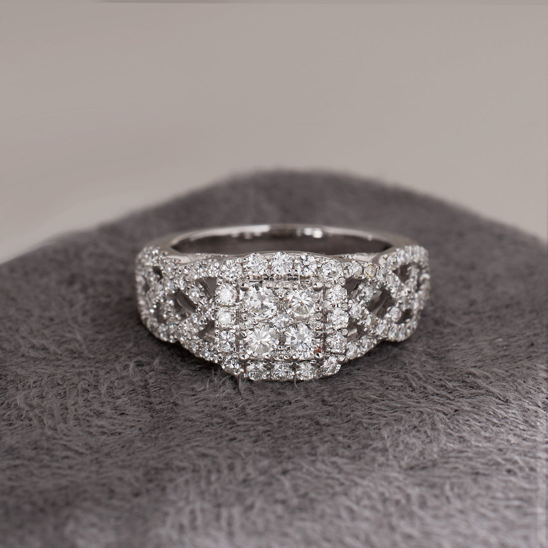 Vintage-Styled Diamond Engagement Ring