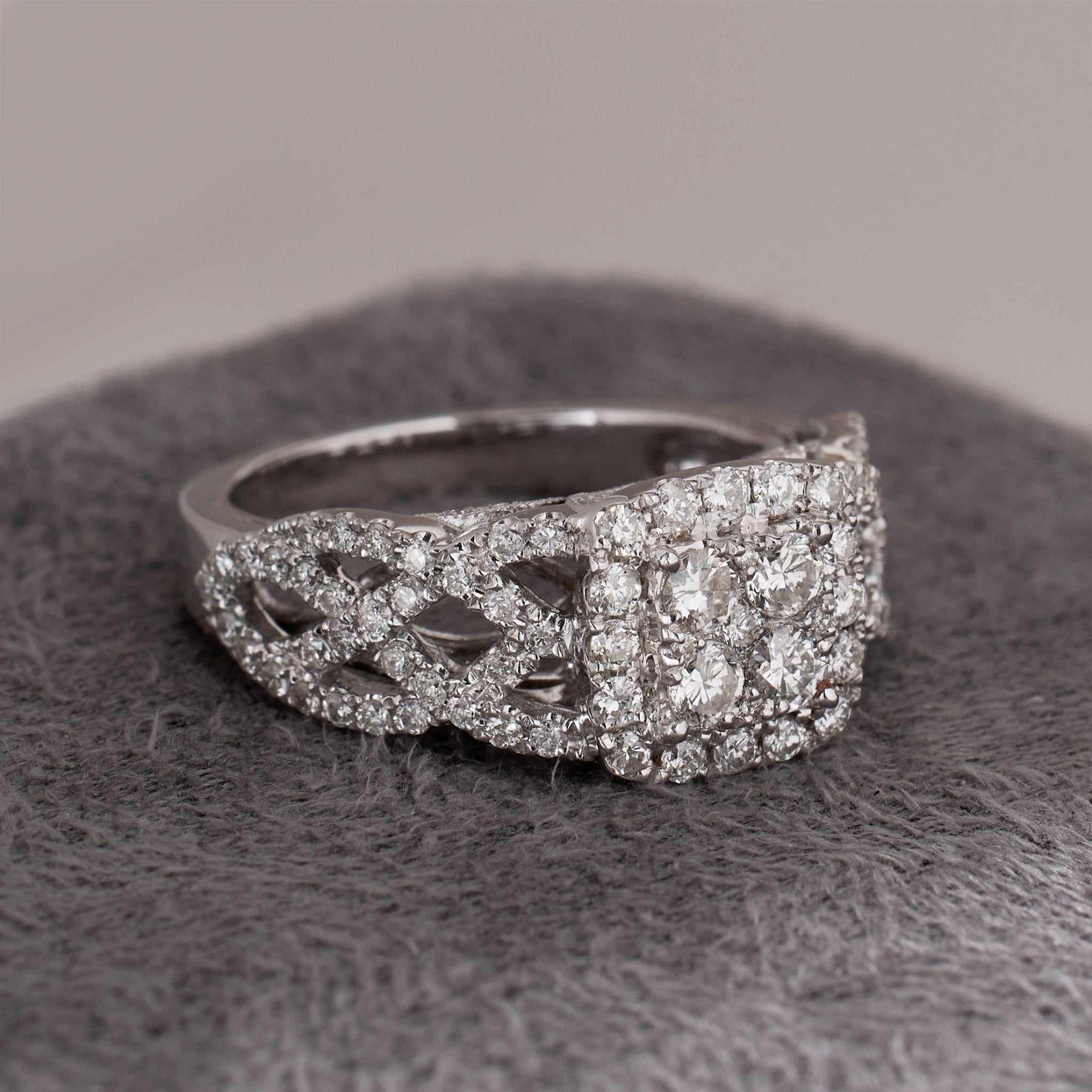 Vintage-Styled Diamond Engagement Ring
