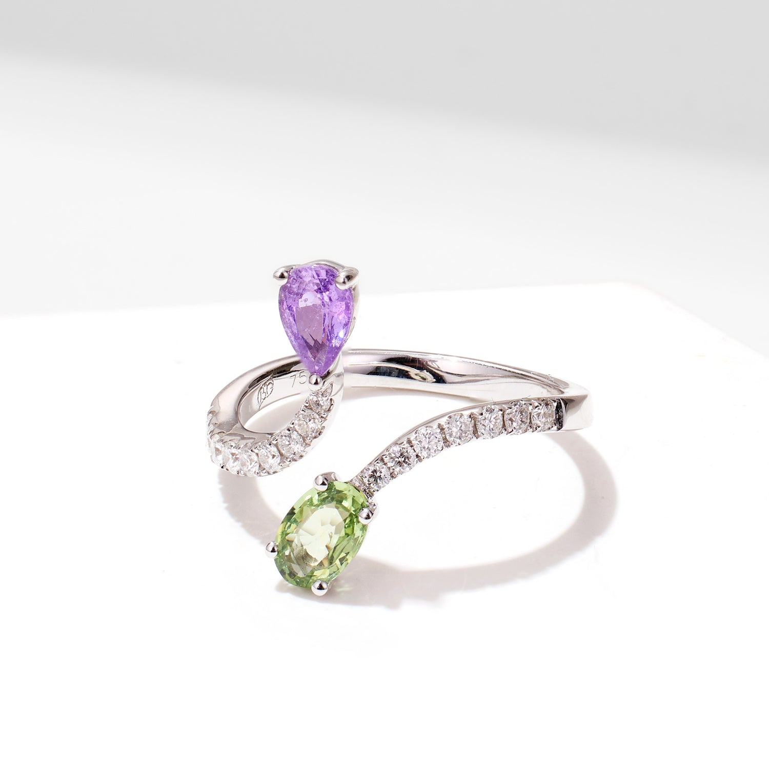 18K White Gold Pear-Shape Fancy Sapphire Open Ring