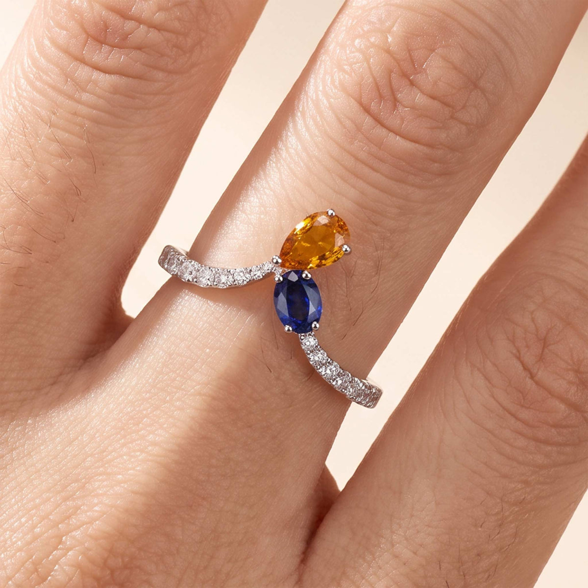 18K Gold Pear-shape Natural Fancy Sapphire Ring - JewelryAndStore