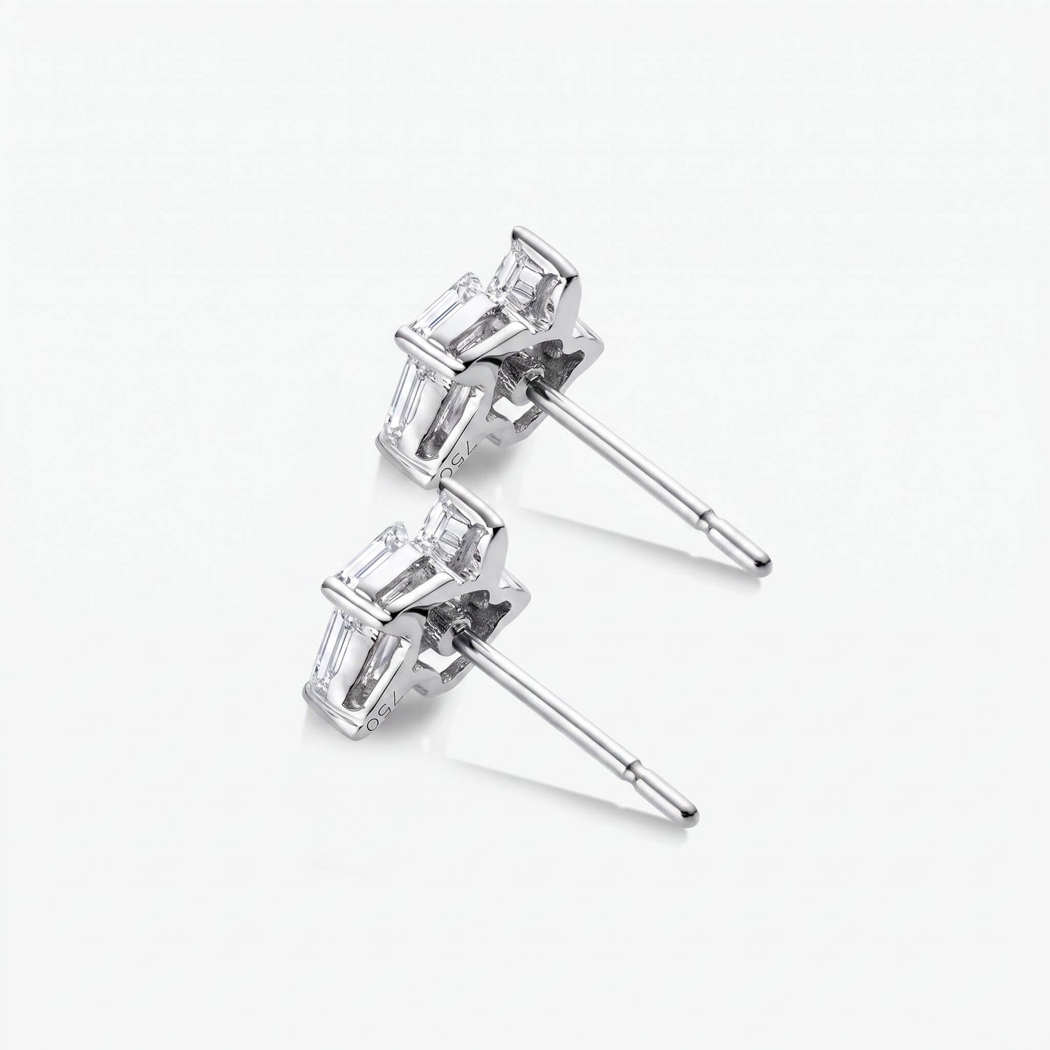 18K Gold Cluster Earring Studs with Natural Diamonds